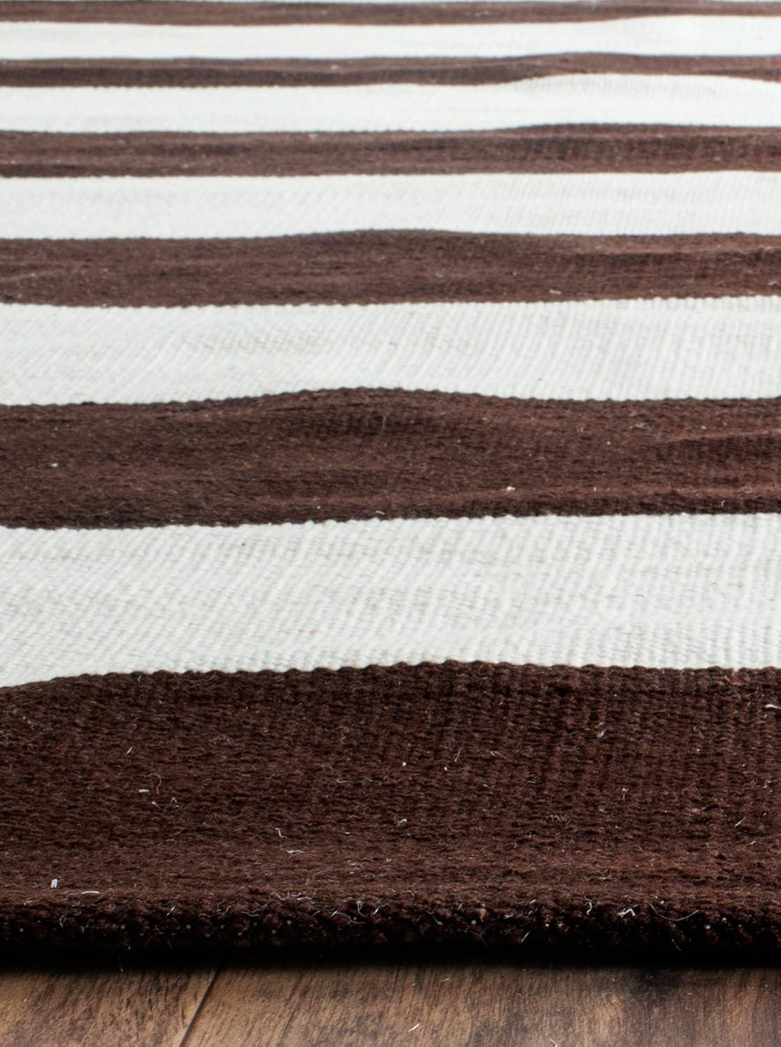 Montauk MTK712 Hand Woven Indoor Accent Rug - Chocolate/Ivory - 3'x5' - Safavieh