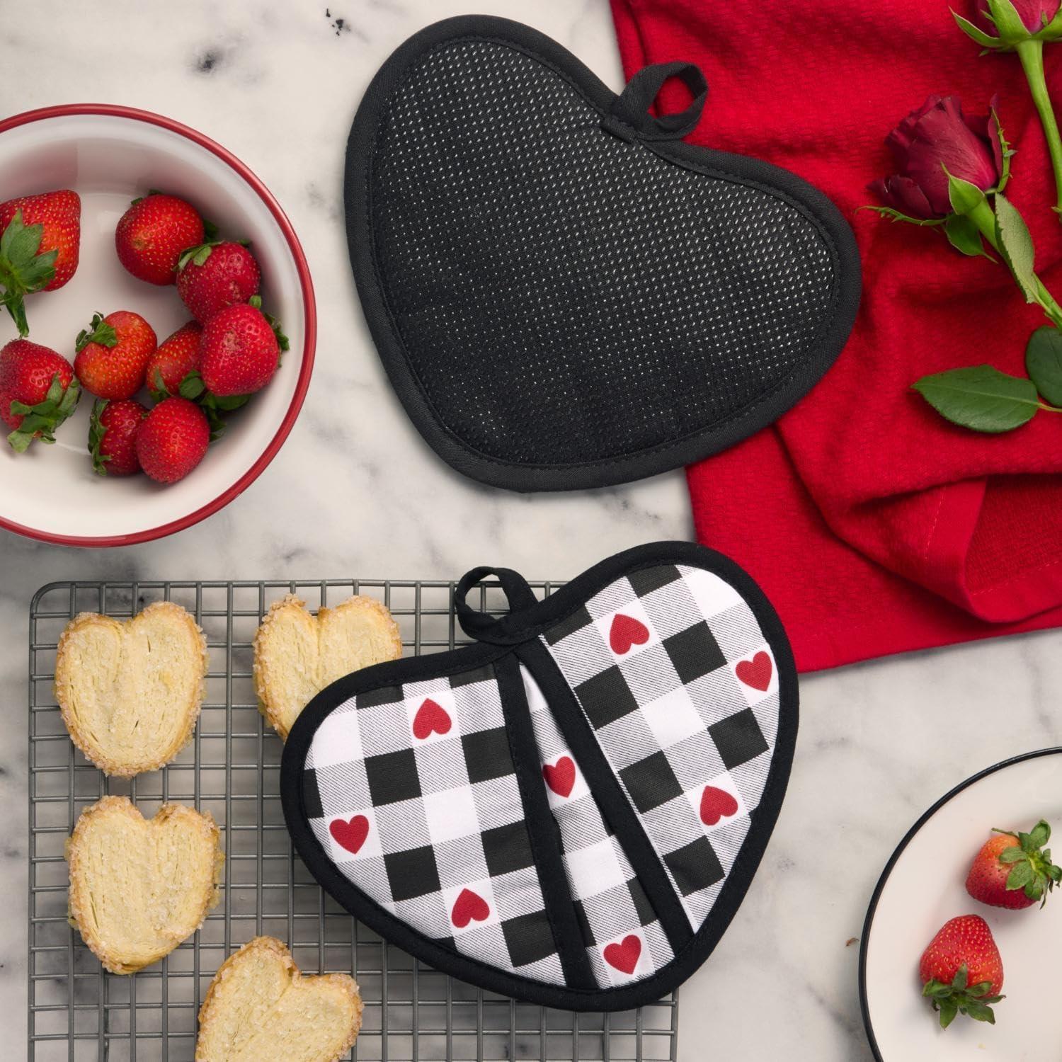 MARTHA STEWART Love Check Gingham Heart Shaped Pot Holder 2-Pack Set, 100% Cotton, Heat Resistant with Flexible Silicone Grip, Valentine’s Day Décor, Black/White/Red, 7”x8.5” (Set of 2)