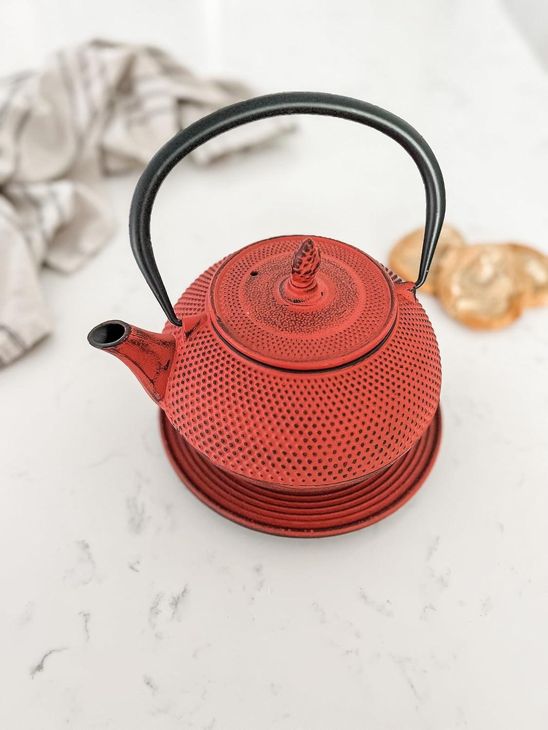 Frieling JA "Arare" CAST IRON TEAPOT 40.5 fl. oz. Red with trivet