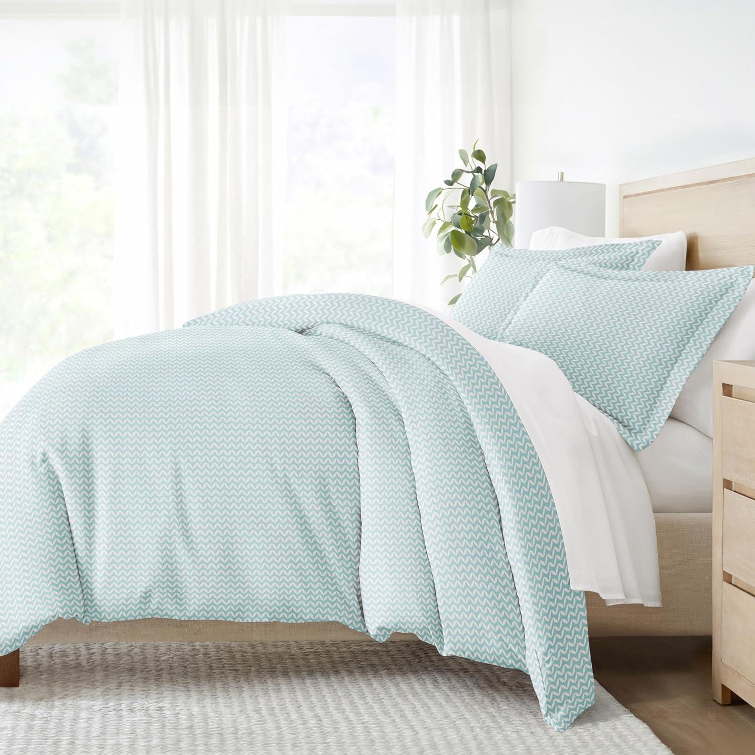 Simply Soft™ Puffed Chevron Pattern Duvet Cover Set