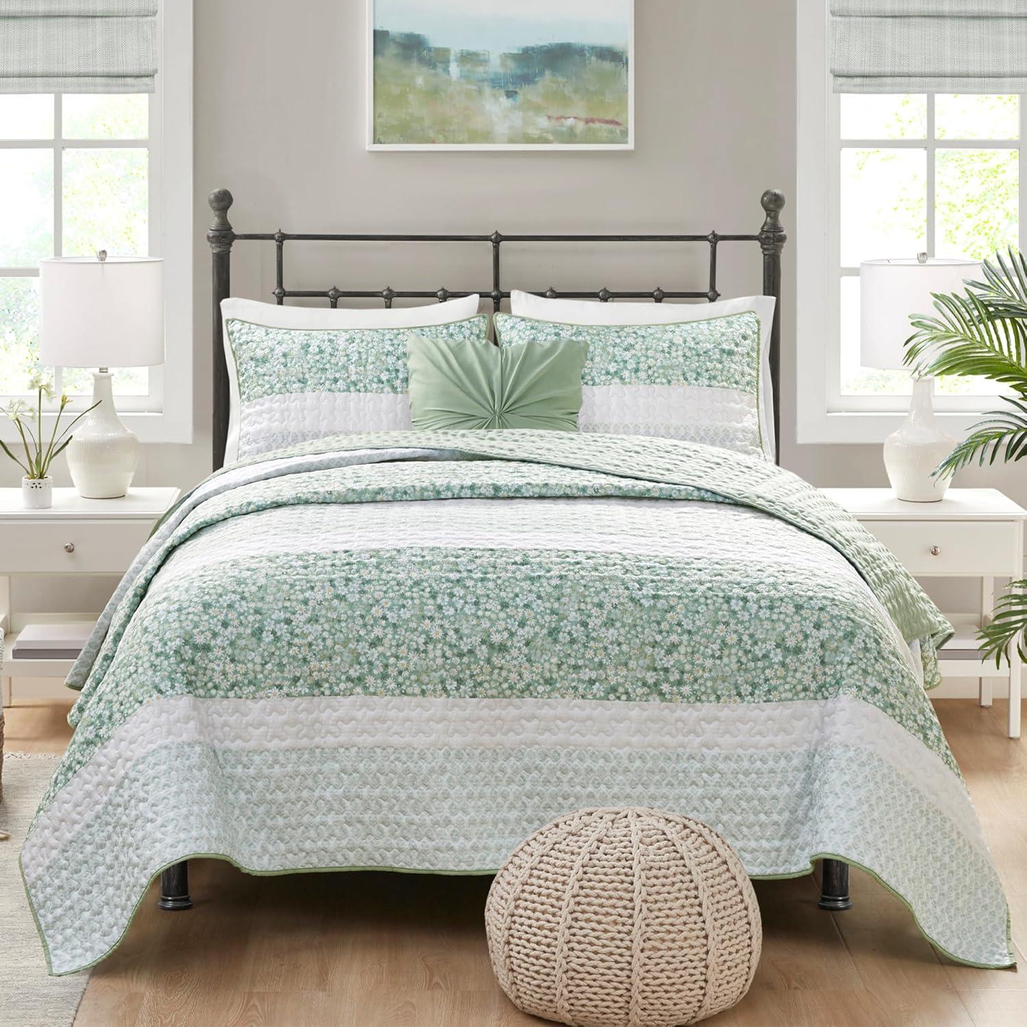 4 Piece Seersucker Coverlet Set with Throw Pillow