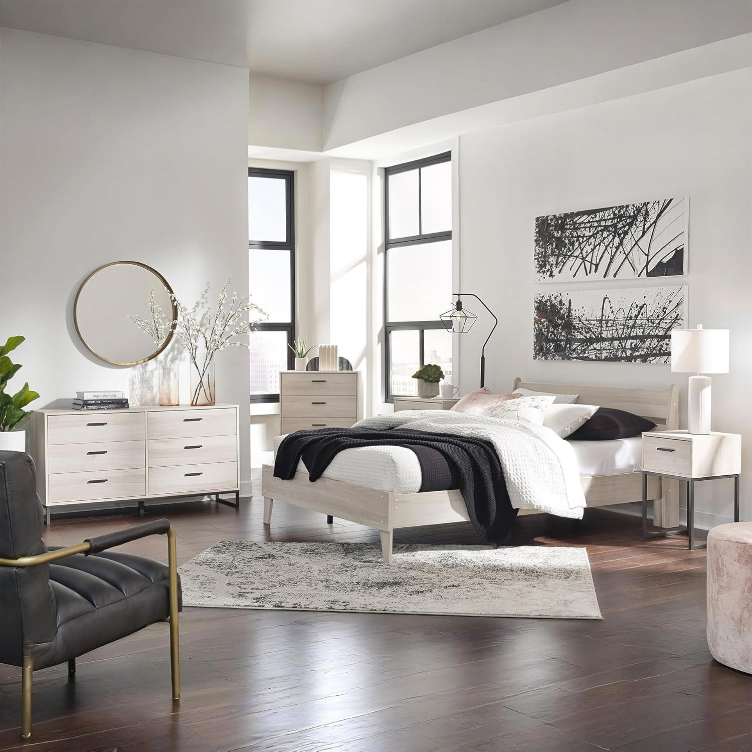 Signature Design by Ashley Contemporary Socalle 6 Drawer Dresser, Light Natural