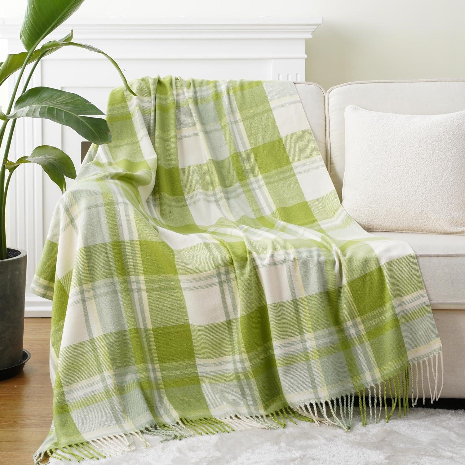 Battilo Classic Plaid Throw Blanket for Couch,Black&Beige,Buffalo Check Pattern Blanket for Picnic,50"x60"