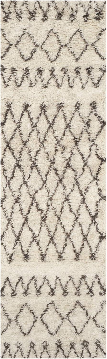 Casablanca CSB851 Hand Tufted Indoor Runner Rug - Ivory/Dark Brown - 2'3"x6' - Safavieh