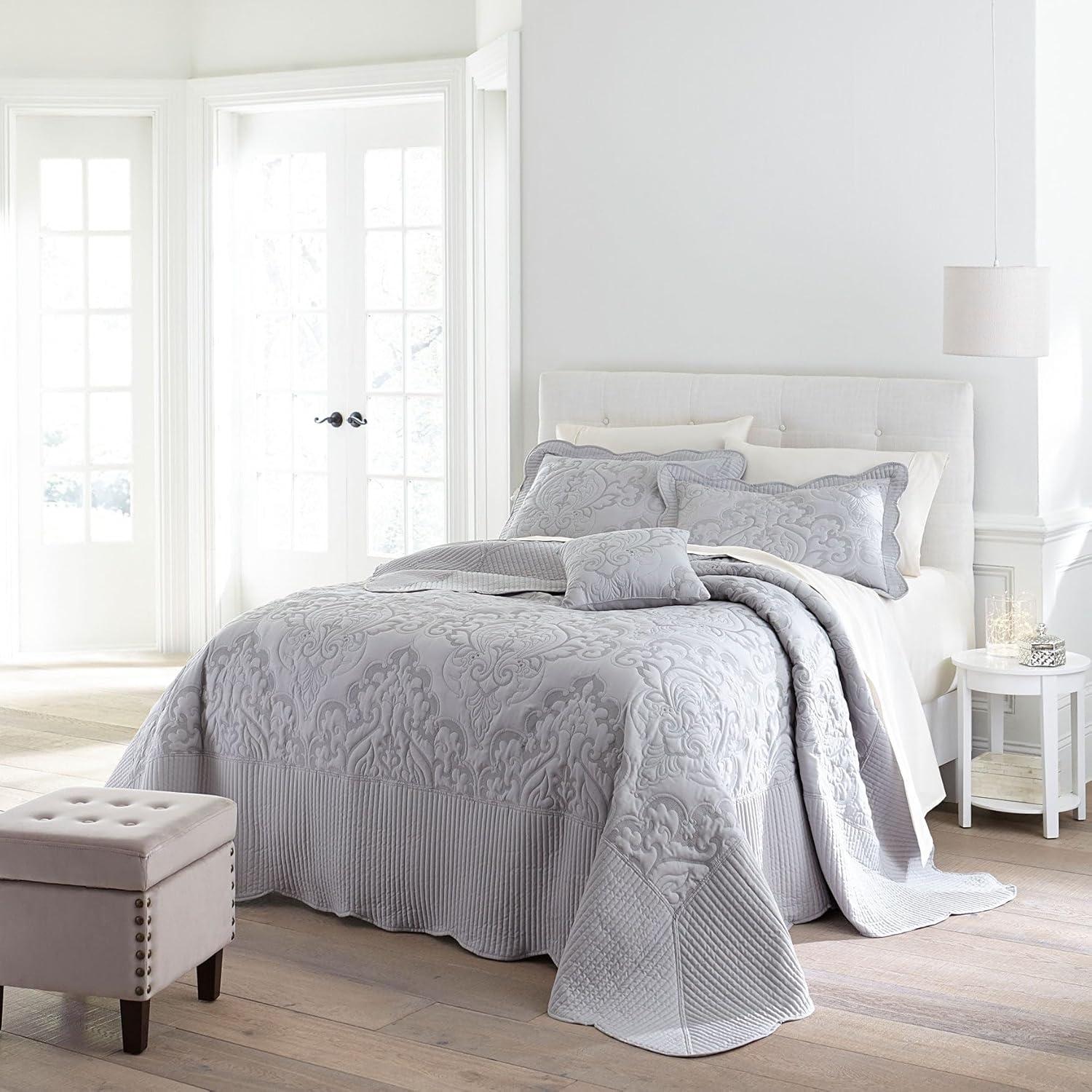BrylaneHome Amelia Bedspread - Queen, Seaglass