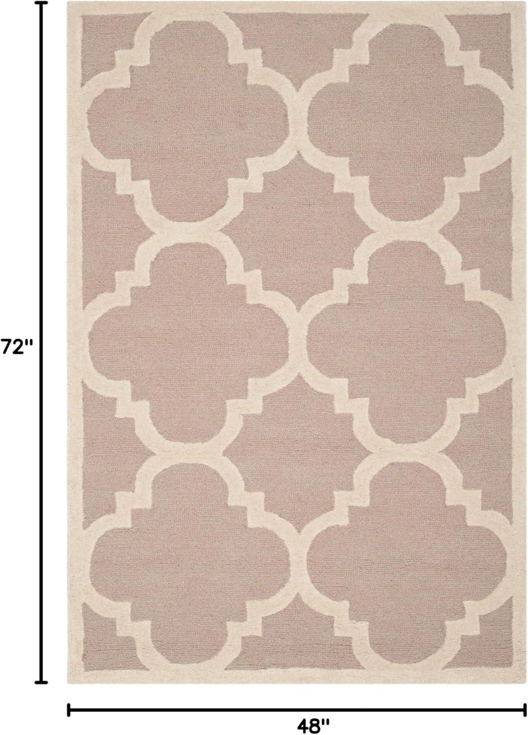 SAFAVIEH Cambridge Justine Geometric Quatrefoil Wool Area Rug, Beige/Ivory, 4' x 6'