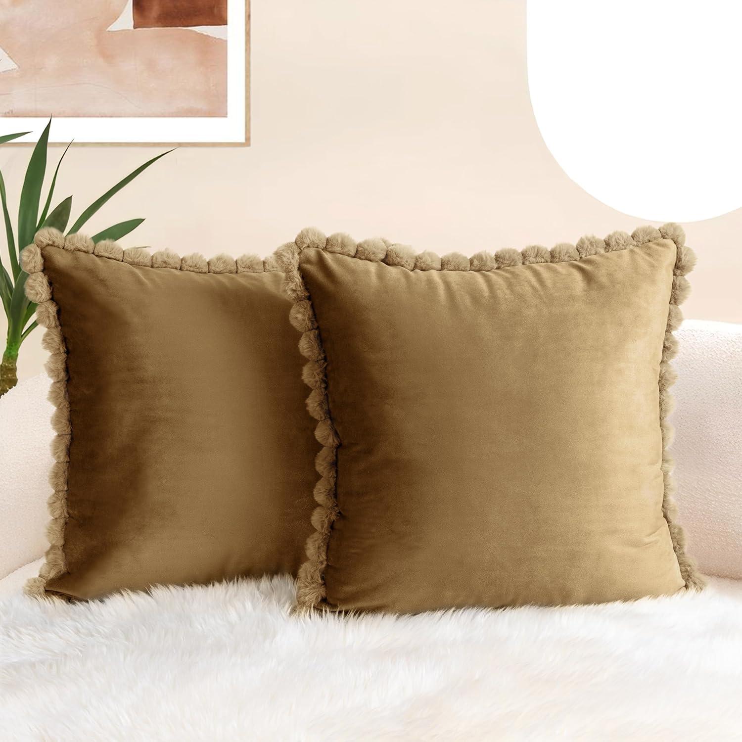 Deconovo Deconovo Pom-poms Velvet Reversible Pillow Cover (Set of 2)
