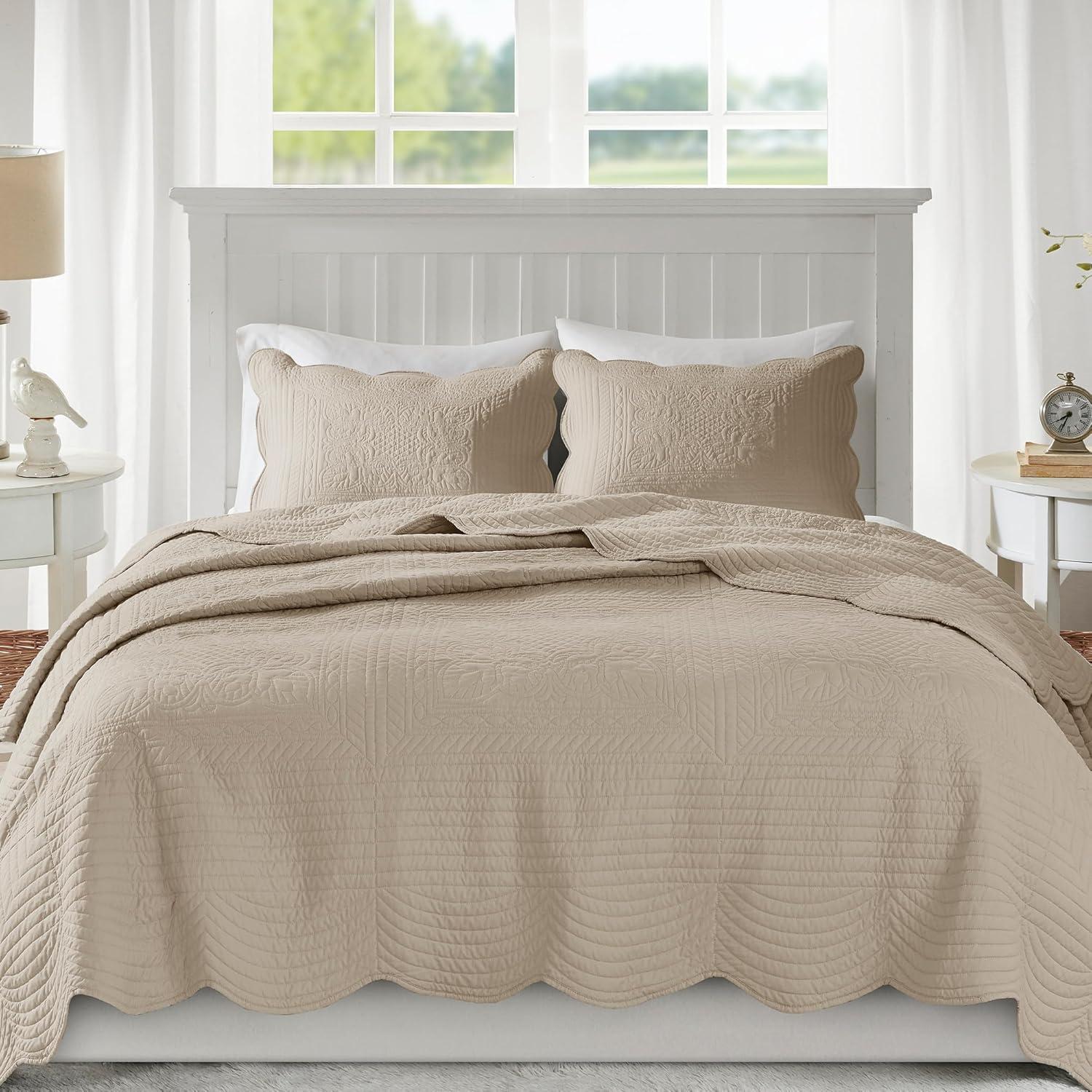 Madison Park 3pc Full/Queen Genoa Reversible Scalloped Edge Quilt Set Khaki