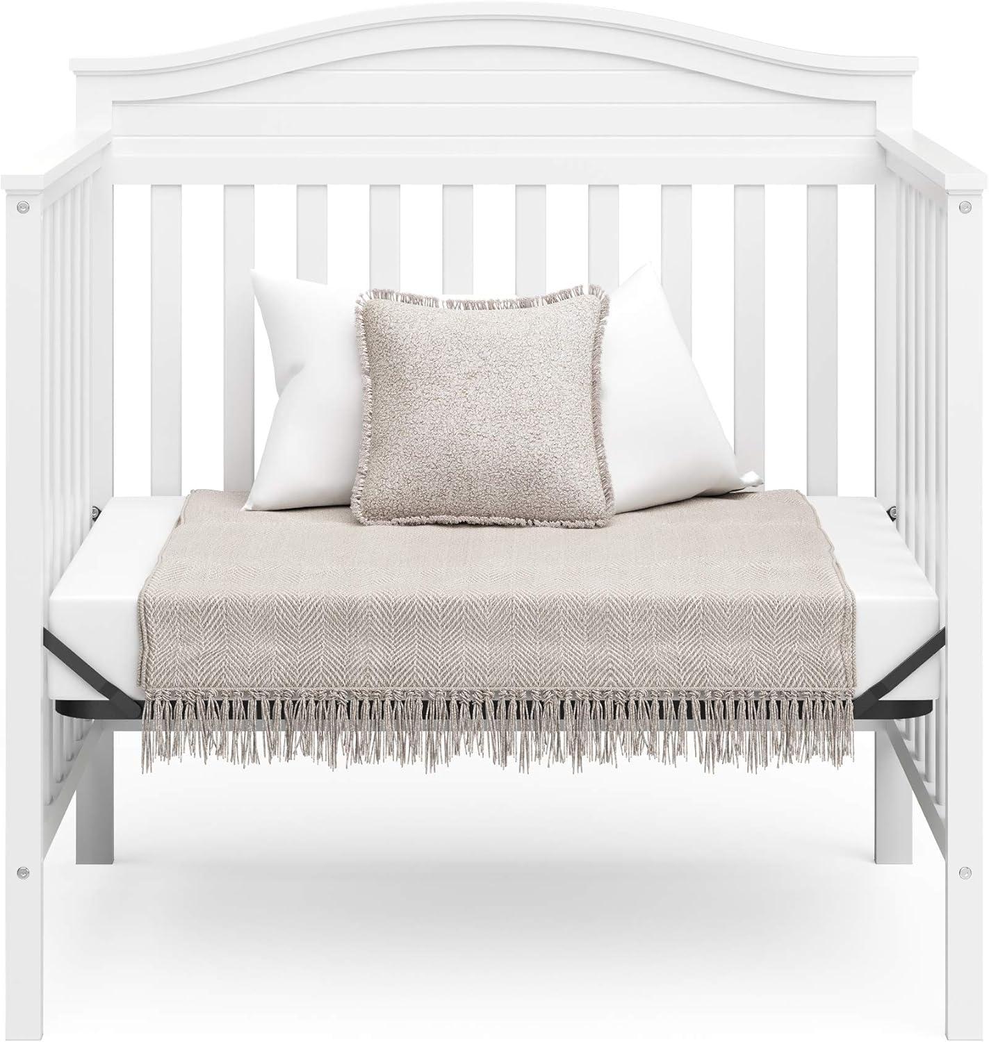 Graco Graco Stella 4-in-1 Mini Convertible Crib with Mattress