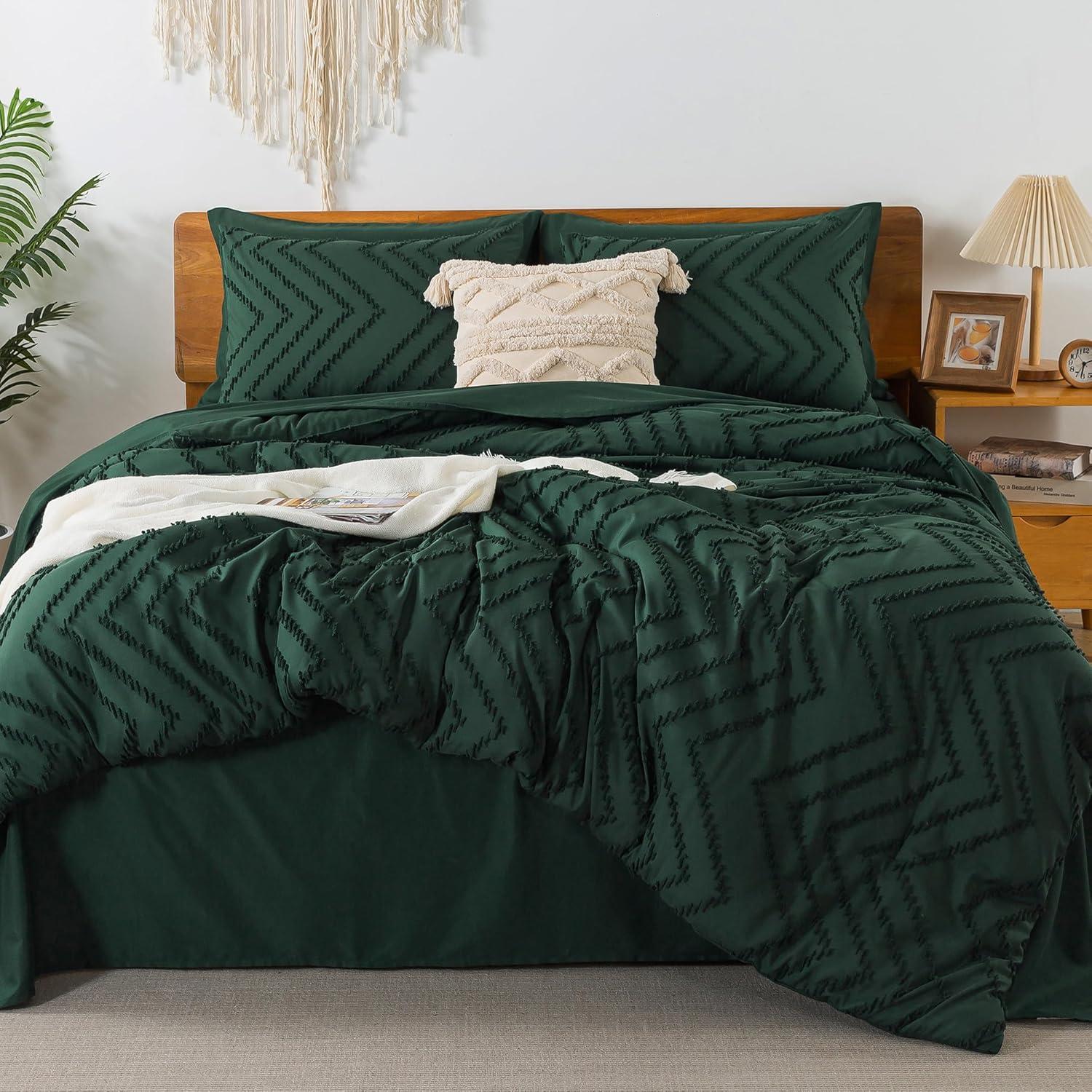 Comforters Queen Size Set with Sheets Dark Emerald Green - 7 Pieces Bed in a Bag Queen Chevron Tufted Complete Beddding Sets with Comforter, Sheets, Pillowcases & Shams