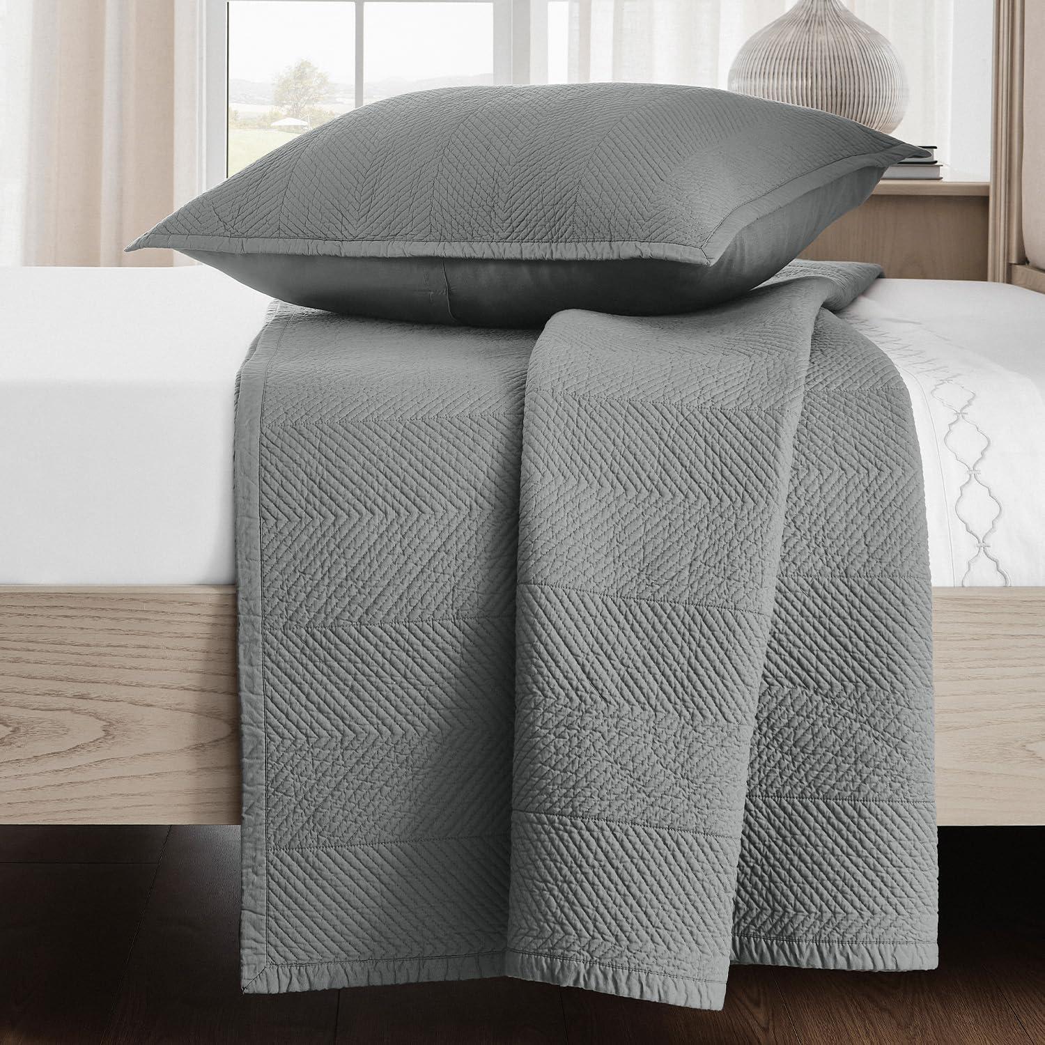 Calla Angel Evelyn Stitch Chevron Luxury Pure Cotton Quilt, Gray, Chevron, 3 Pieces Queen Quilt Set