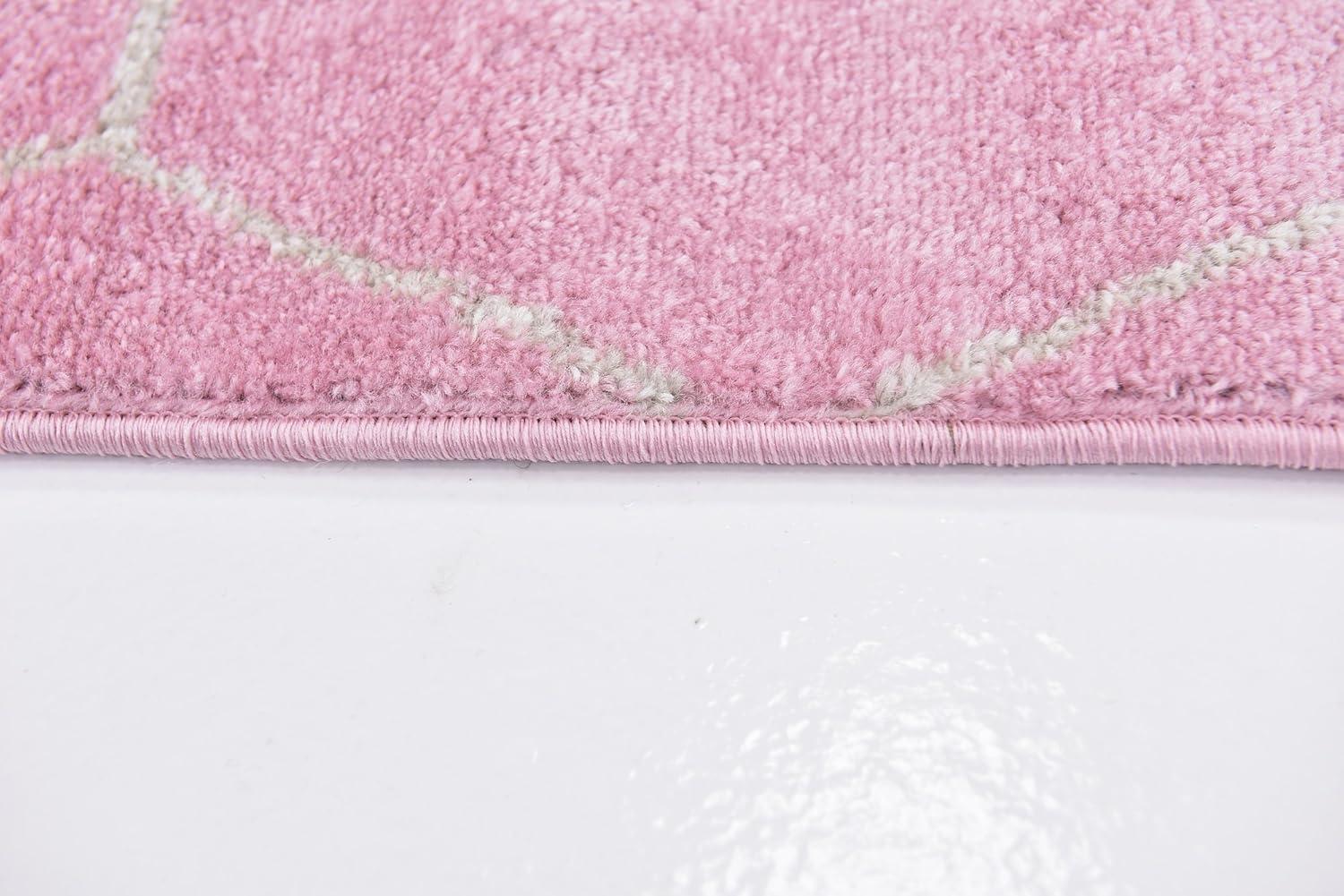 Unique Loom Trellis Frieze Collection Area Rug - Geometric (4' 1" x 6' 1" Rectangle Light Pink/Ivory)