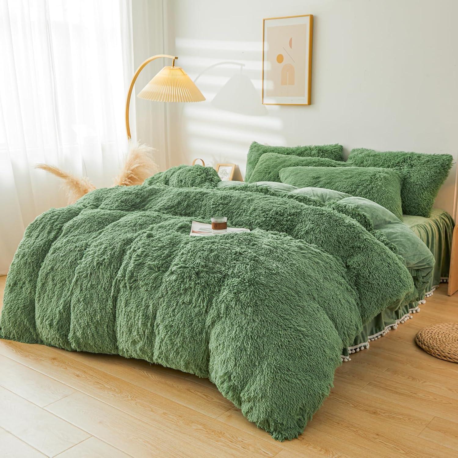 LIFEREVO 3 Pieces Luxury Plush Shaggy Faux Fur Duvet Cover Set(1 Fluffy Fuzzy Comforter Cover + 2 Pompoms Fringe Quilted Pillow Shams) Furry Bed Set, Zipper Closure, Queen Size, Dark Green