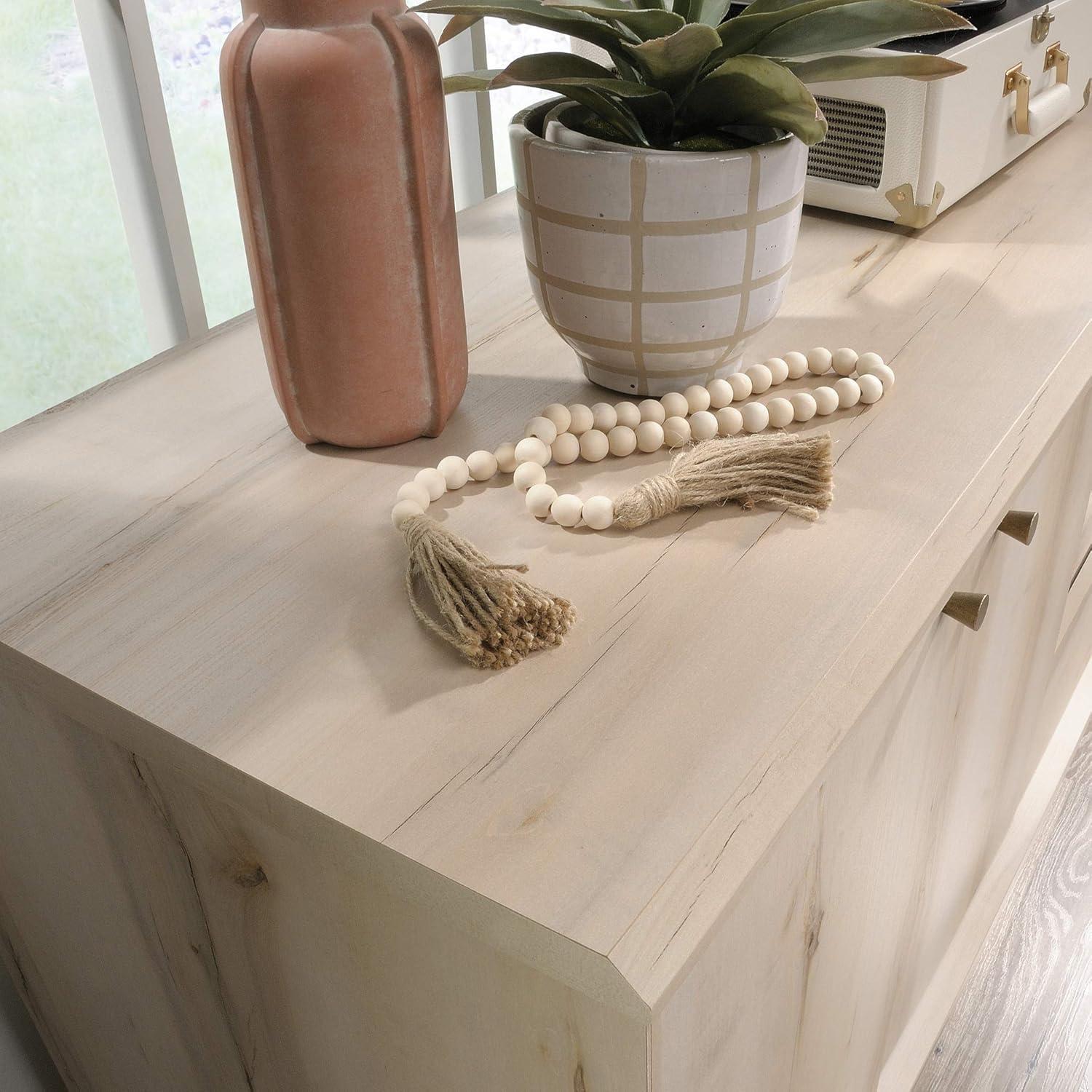 Anders Credenza