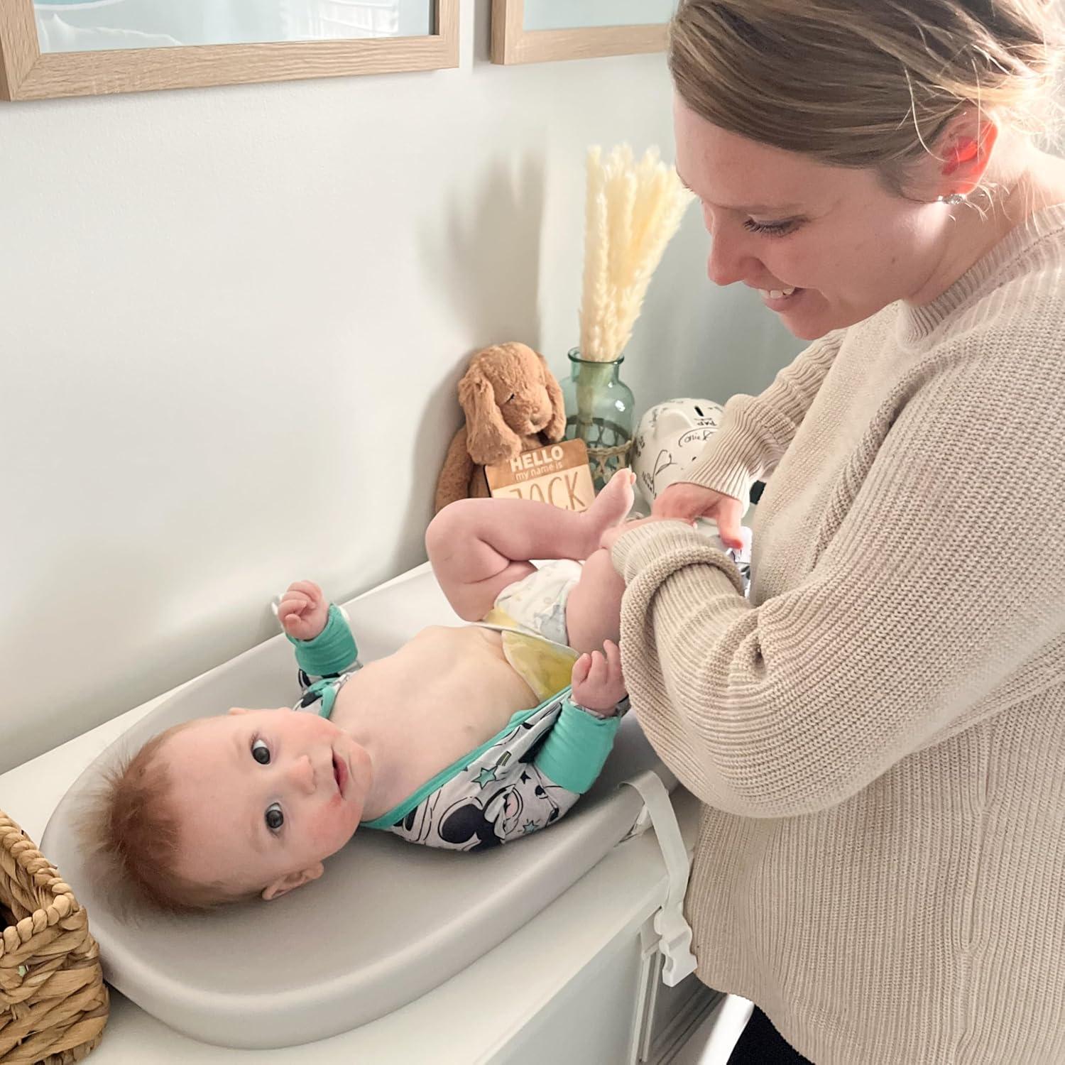 The DOM Family Evolur Eva Changing Pad