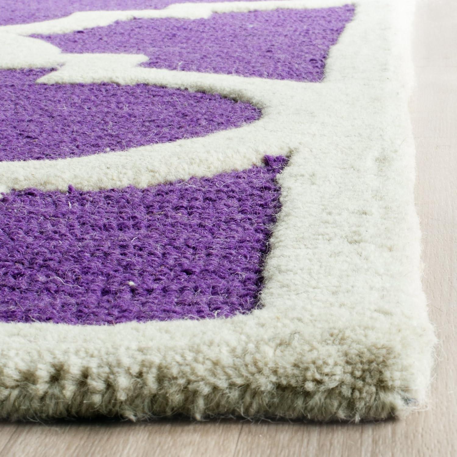 Cambridge CAM140 Tufted Indoor Area Rug - Purple/Ivory - 4'x6' - Safavieh