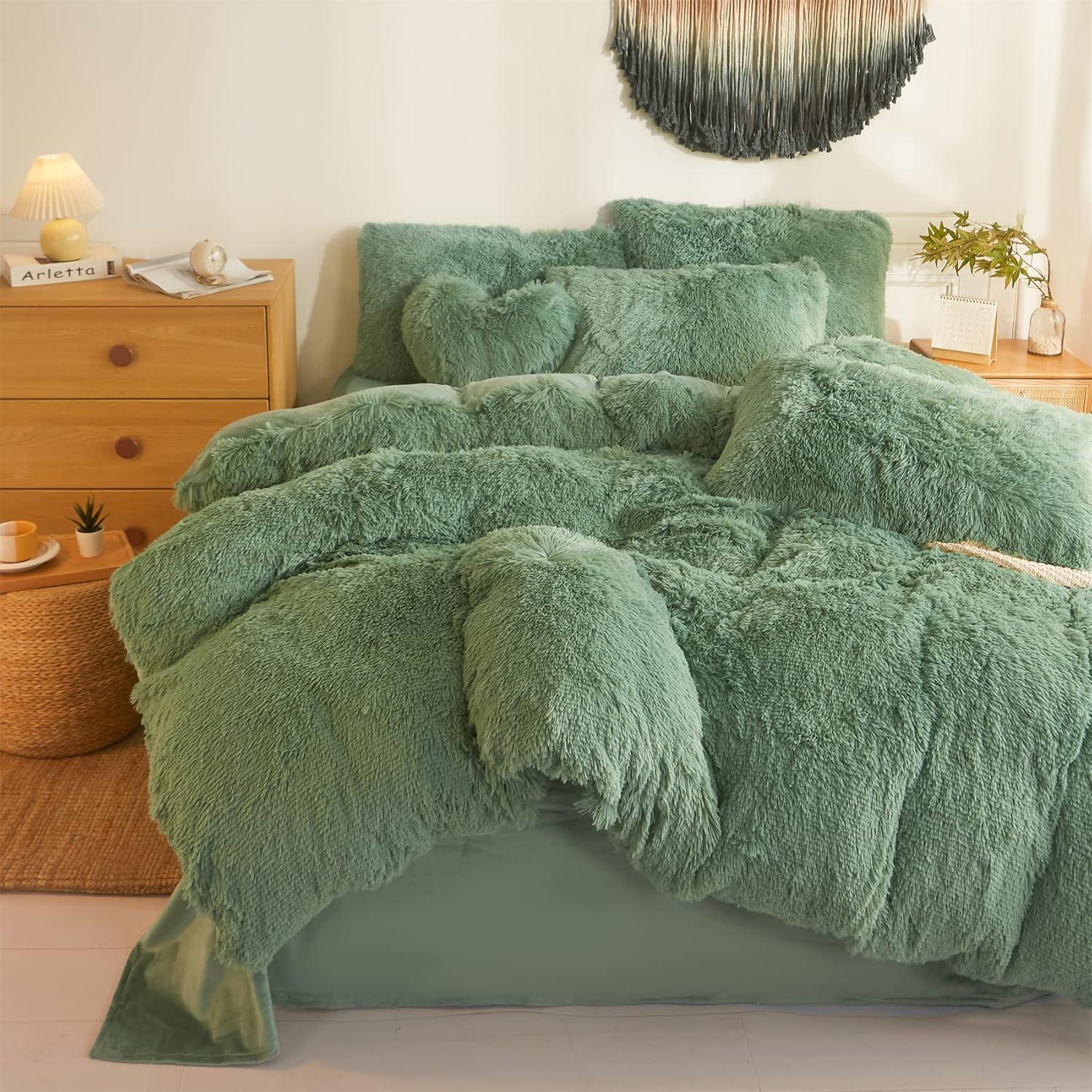 LIFEREVO 3 Pieces Luxury Plush Shaggy Faux Fur Duvet Cover Set(1 Fluffy Fuzzy Comforter Cover + 2 Pompoms Fringe Quilted Pillow Shams) Furry Bed Set, Zipper Closure, Queen Size, Dark Green