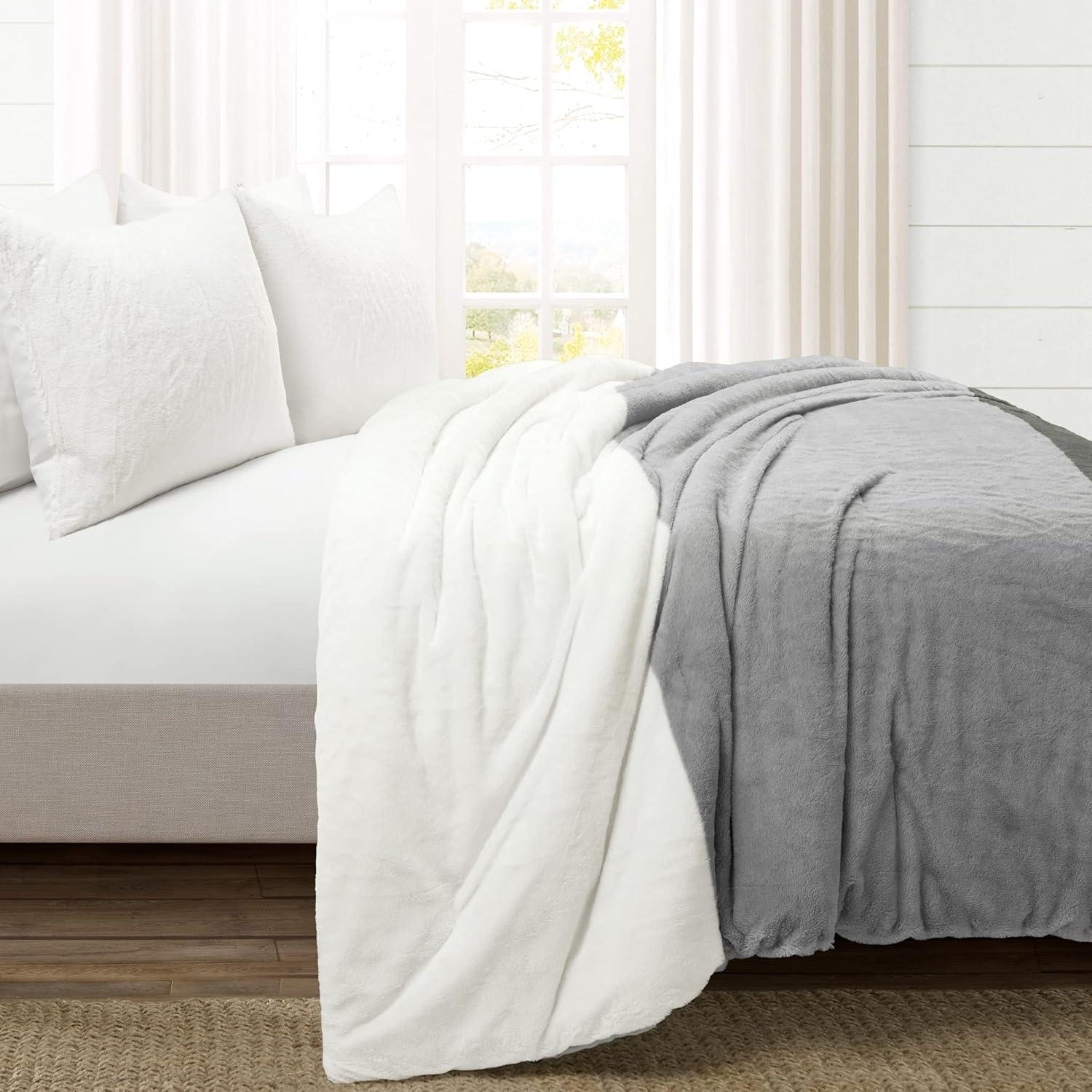 Farmhouse Color Block Faux Fur Microfiber 3 Piece Comforter Set