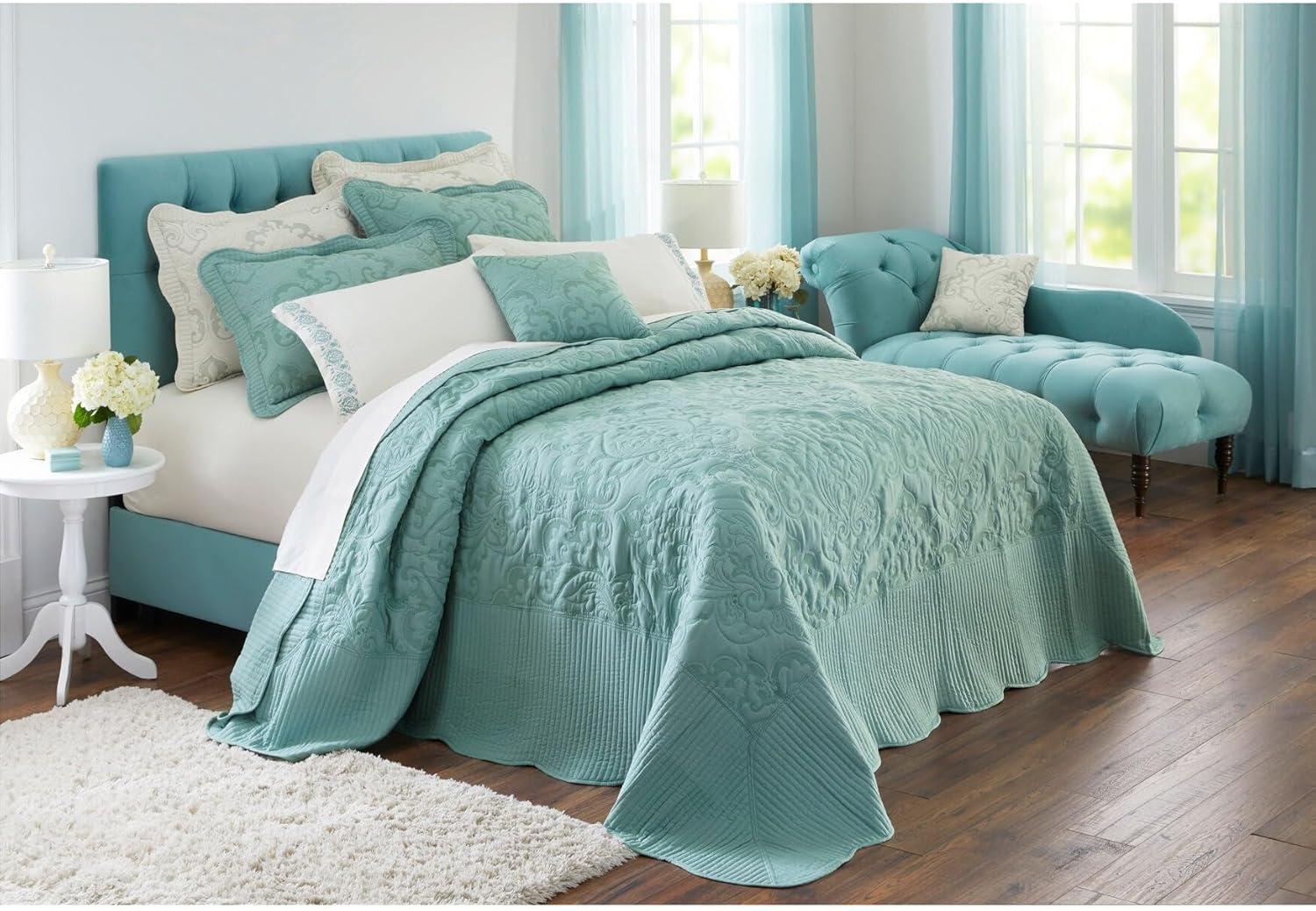 BrylaneHome Amelia Bedspread - Queen, Seaglass
