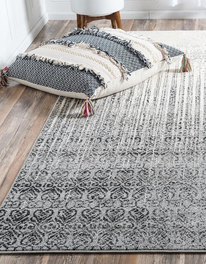 Unique Loom Del Mar Collection Area Rug - Jennifer (5' 1" x 8' Rectangle Gray/Black)