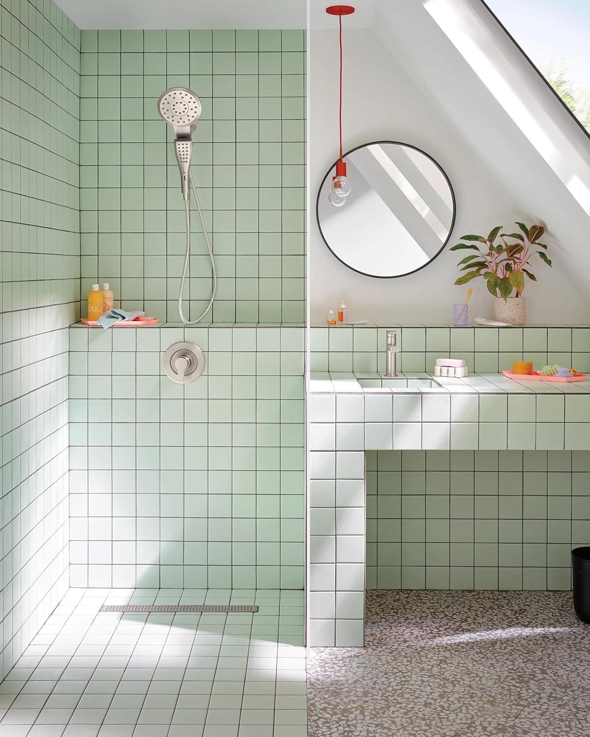 Verso 2.5 GPM Rainshower/Handshower Combination with Infiniti Dial and Magnetix Docking