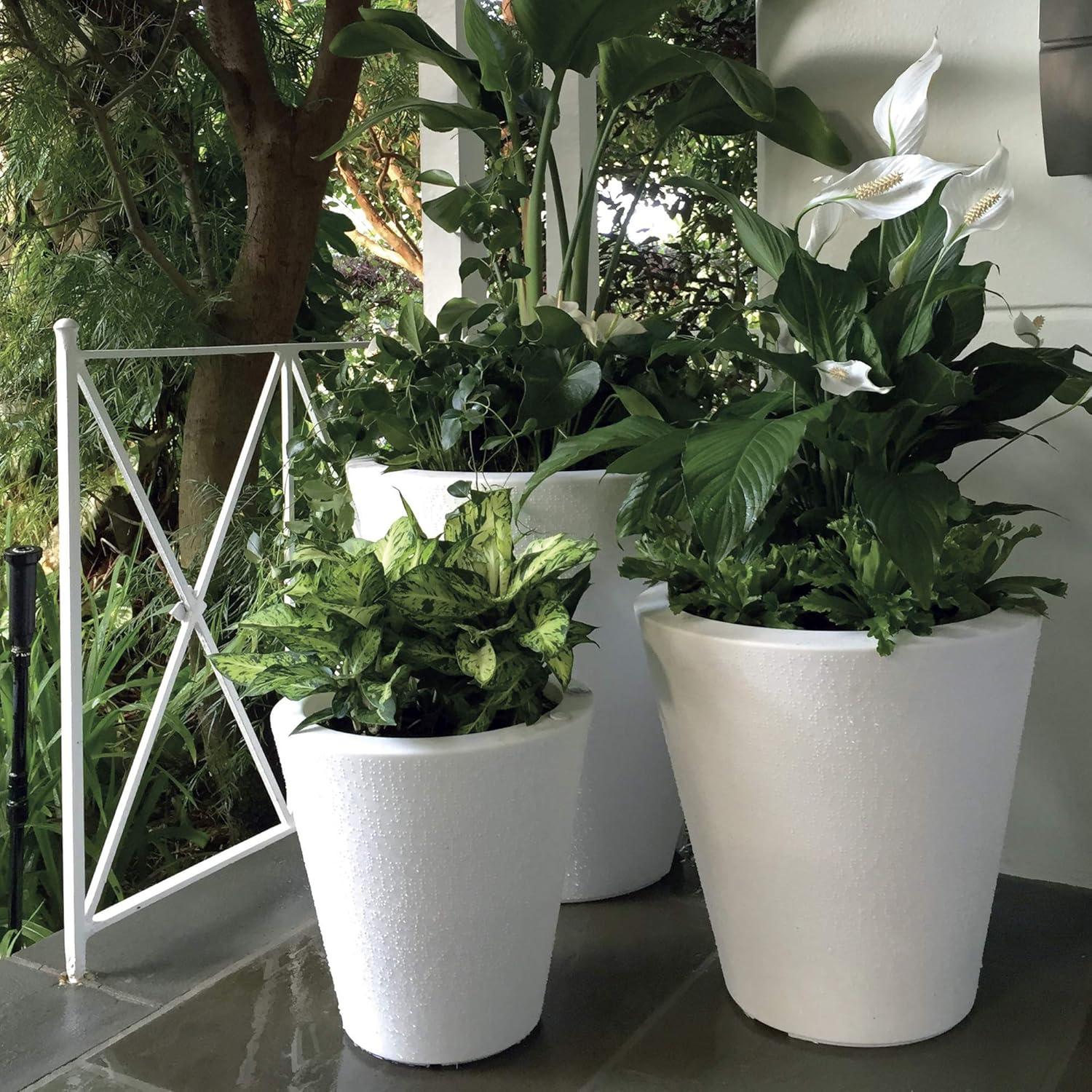 Crescent Garden Dot Planter