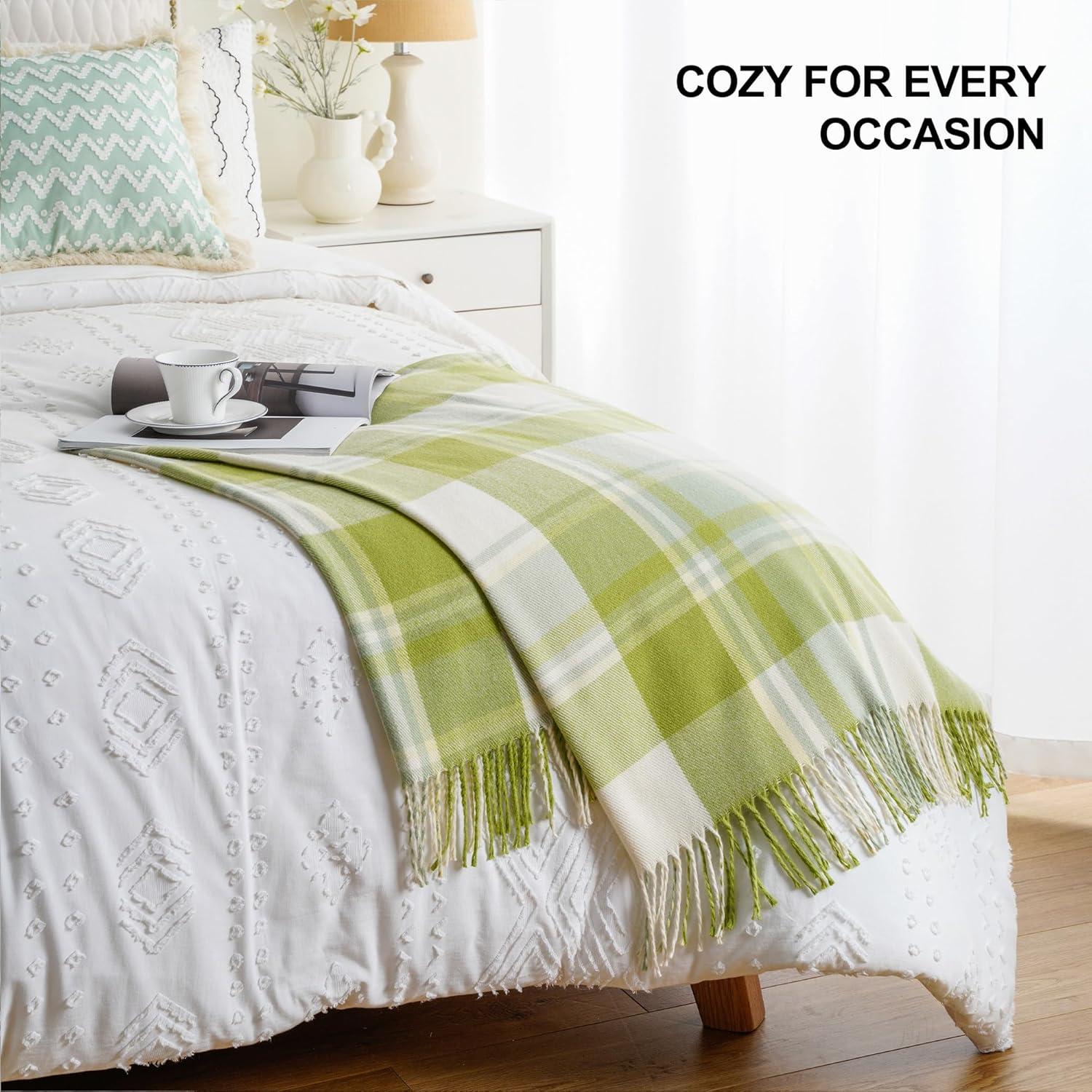 Battilo Classic Plaid Throw Blanket for Couch,Black&Beige,Buffalo Check Pattern Blanket for Picnic,50"x60"