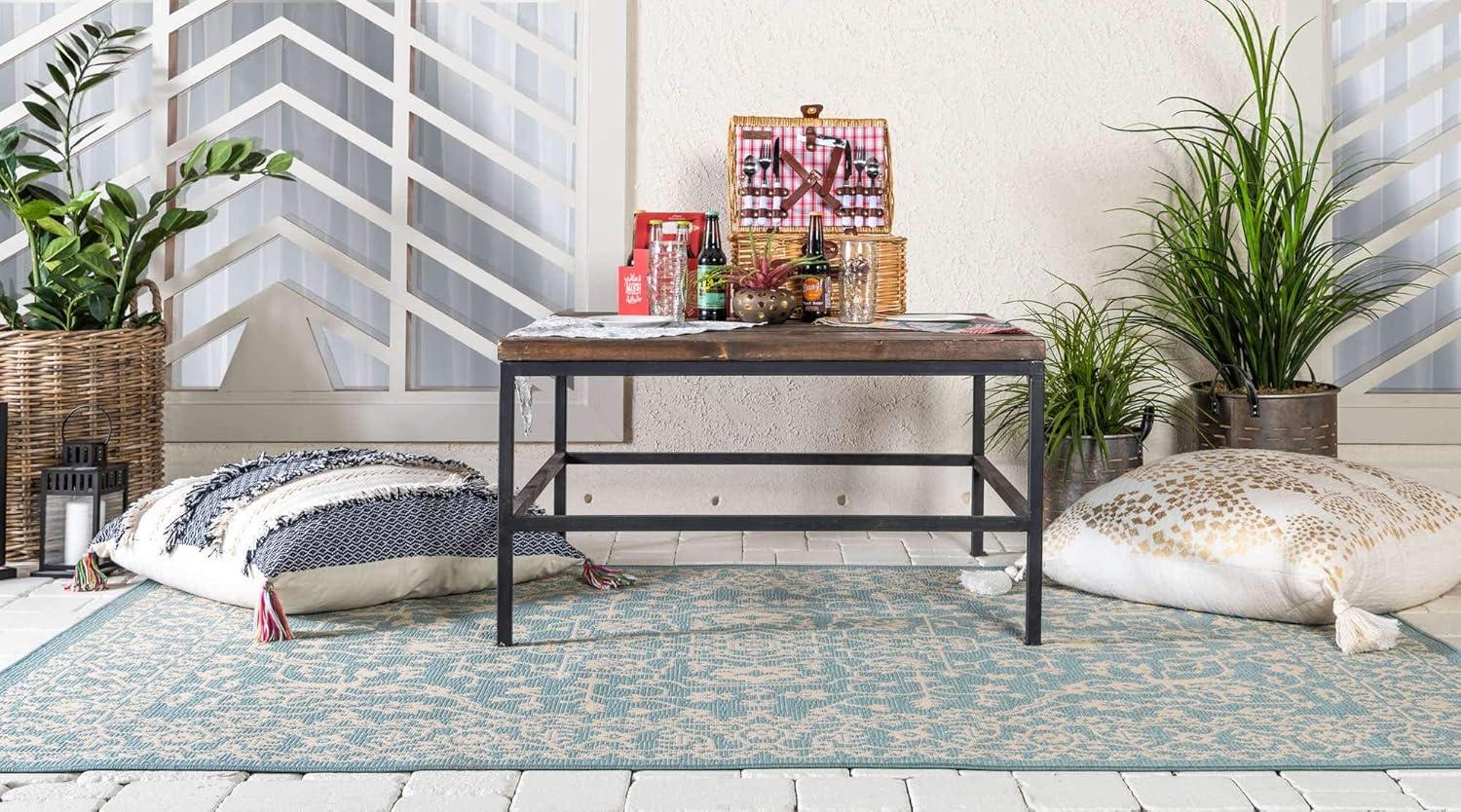 Unique Loom Outdoor Botanical Collection Area Rug - Allover (2'  x 3' 1" Rectangle Light Blue/Beige)