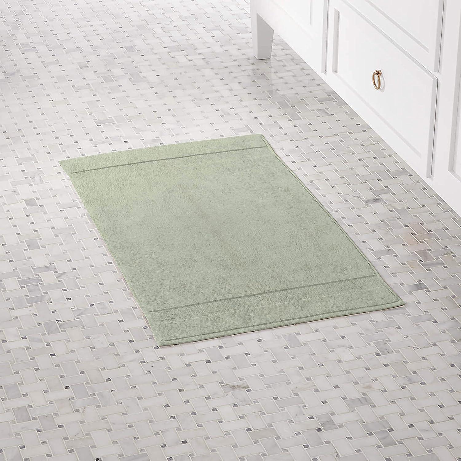 A1HC Feather Touch Quick Dry 20 in. x 33 in. Green Tint Solid 100% Organic Cotton 900 GSM Rectangle Bath Mat