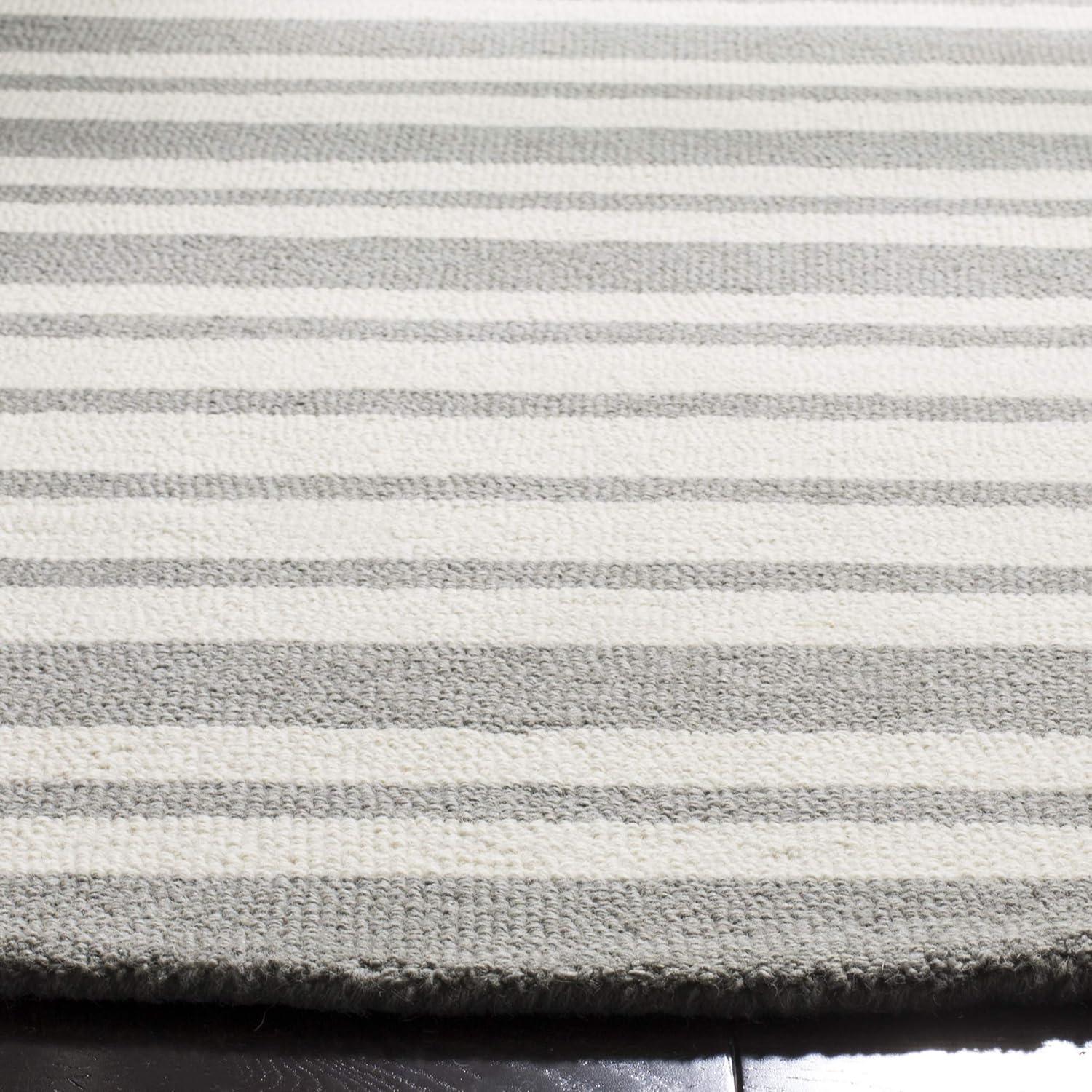 Safavieh Kids Barcode SFK917 Hand Tufted Indoor Area Rug - Grey/Multi - 5' Round - Safavieh