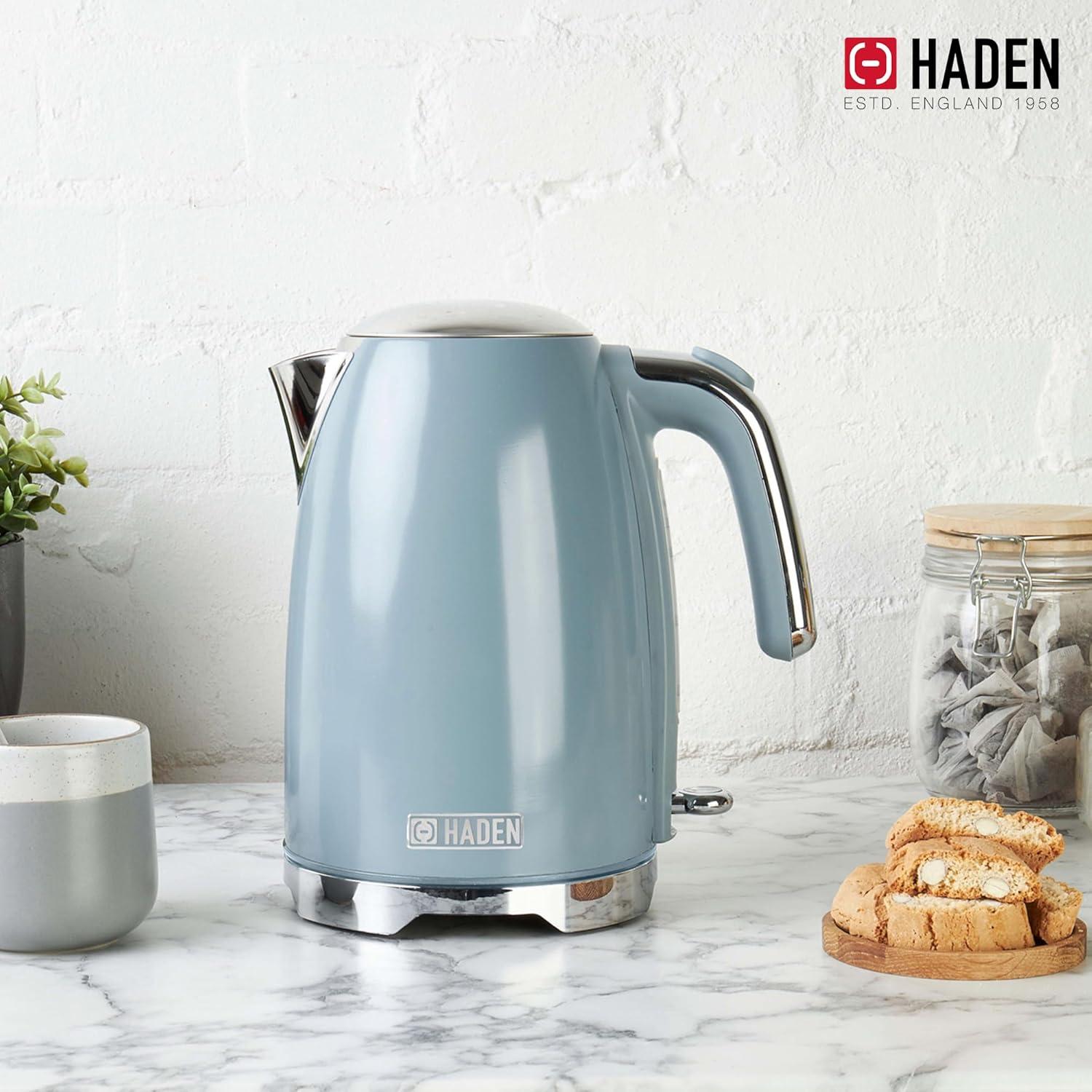 Sky Blue Retro Cordless Electric Kettle with Chrome Accents