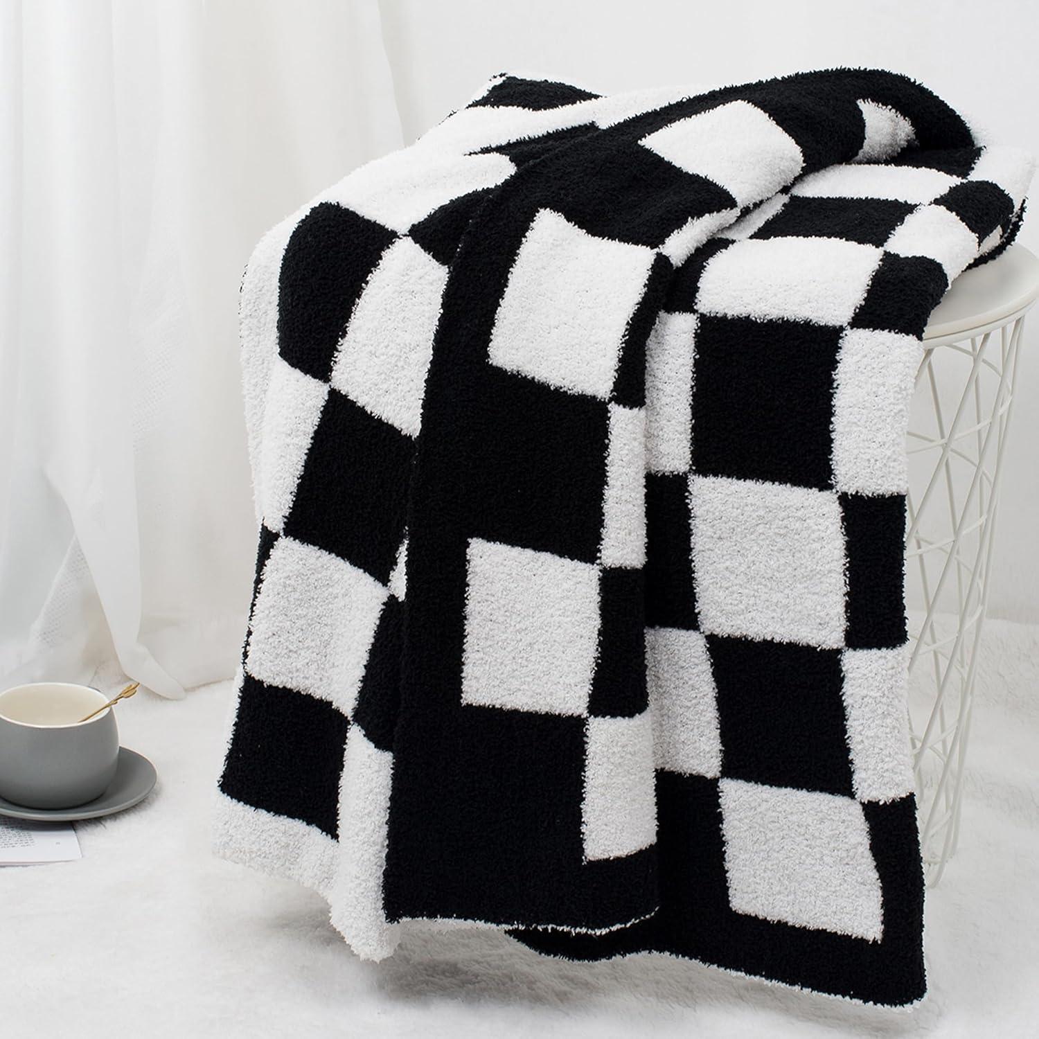 Carriediosa Soft Checker Throw Blanket 50" x 60", Fuzzy Checkerboard Pattern Knitted Fluffy Throws for Couch Bed, Black