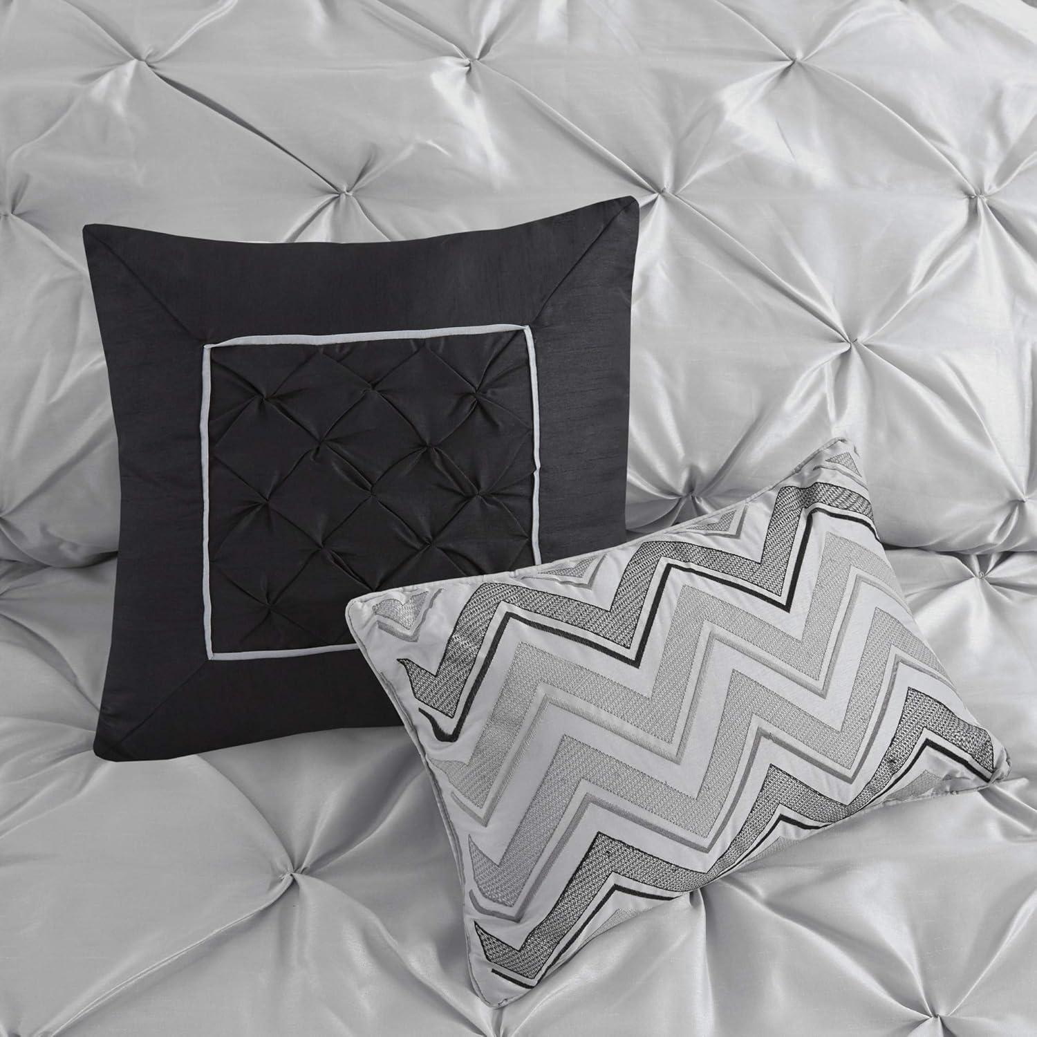 Laurel 7 Piece Tufted Comforter Set