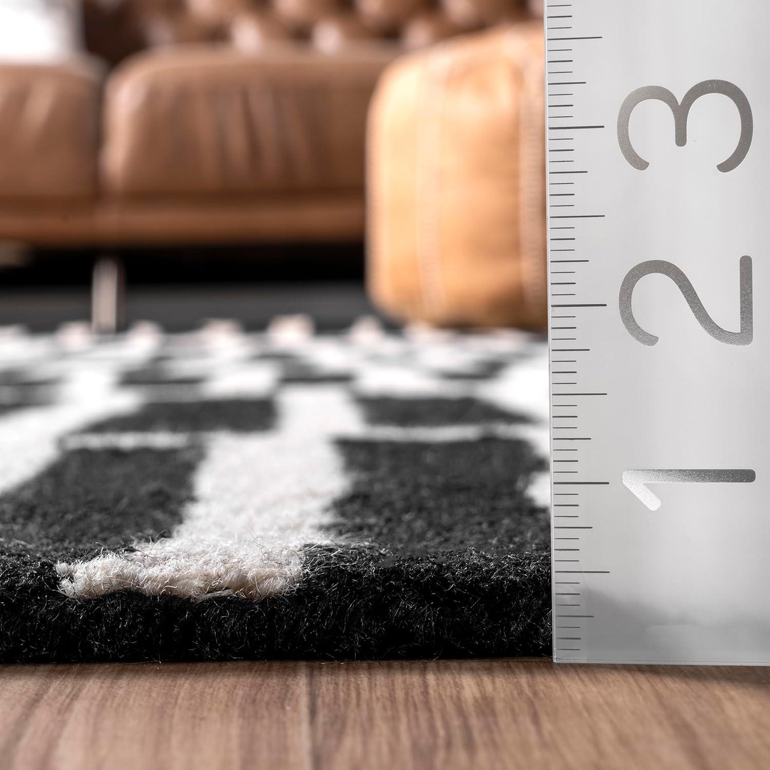 Nuloom Lemuel Geometric 5x8 Wool Indoor Area Rug for Living Room Bedroom Dining Room Kitchen, Black/Ivory