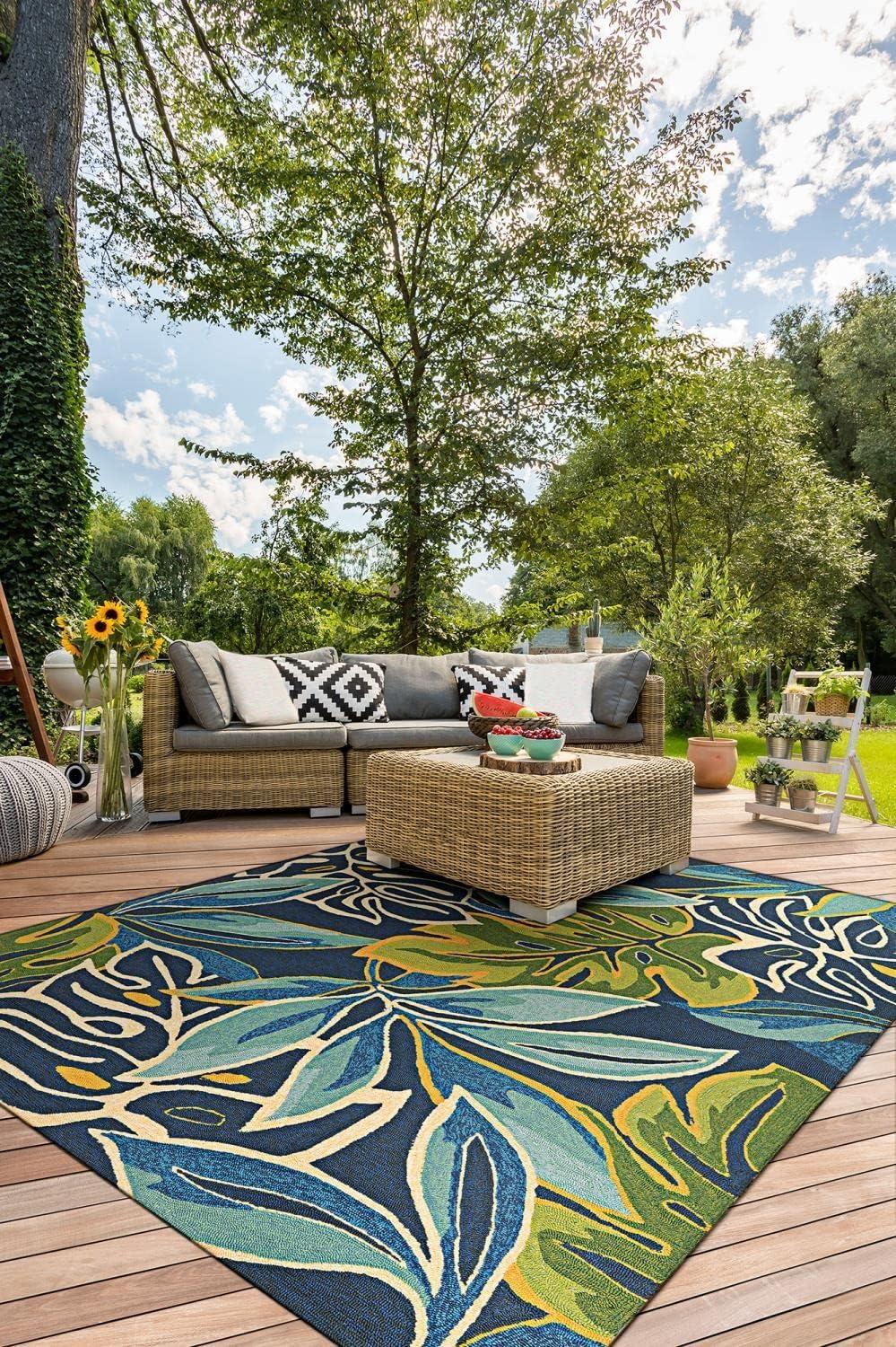 Azure and Forest Green Tropical Leaf Indoor/Outdoor Rug, 3'6" x 5'6"