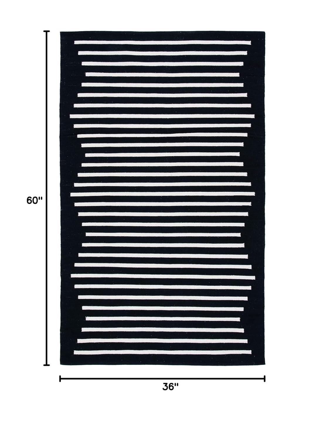 Montauk MTK313 Hand Woven Indoor Accent Rug - Black/Ivory - 3'x5' - Safavieh