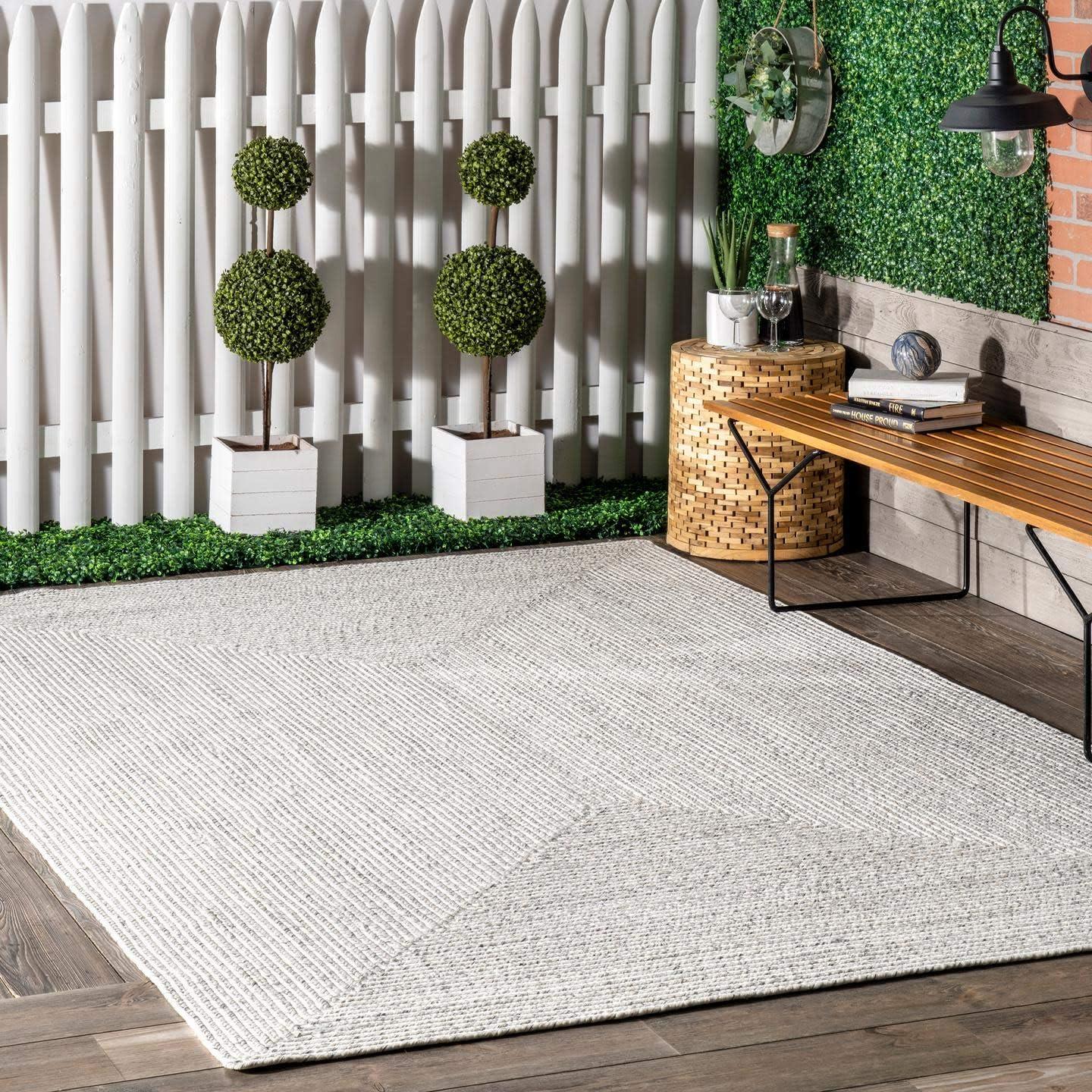 nuLOOM Wynn Braided Indoor/Outdoor Area Rug, 8' Square, Ivory