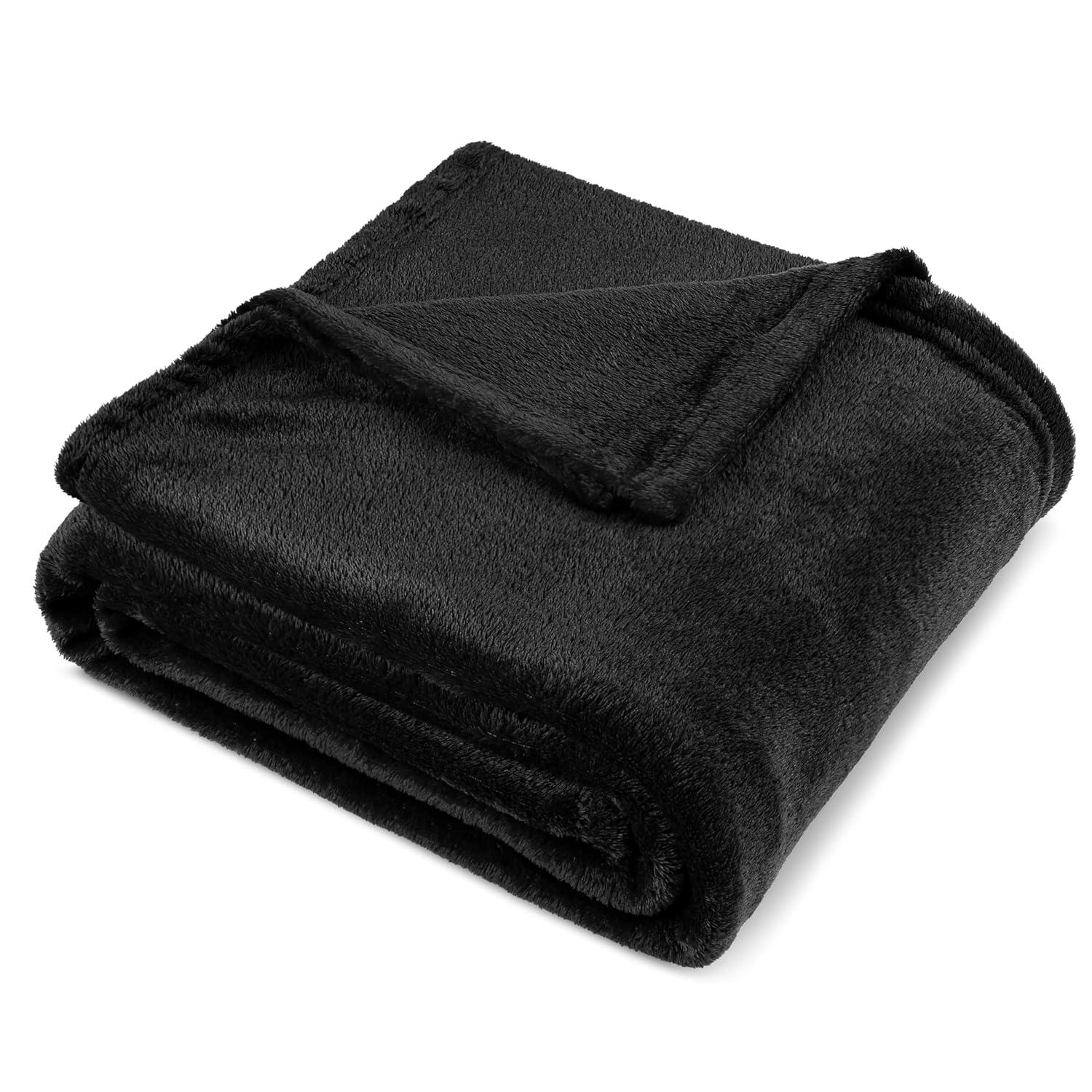 Pavilia Hand Woven Throw Blanket