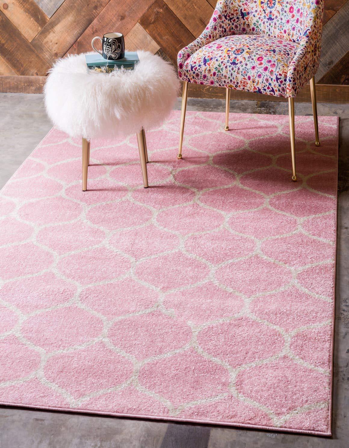 Unique Loom 8' 0 x 10' 0 Trellis Frieze Light Pink Area Rug