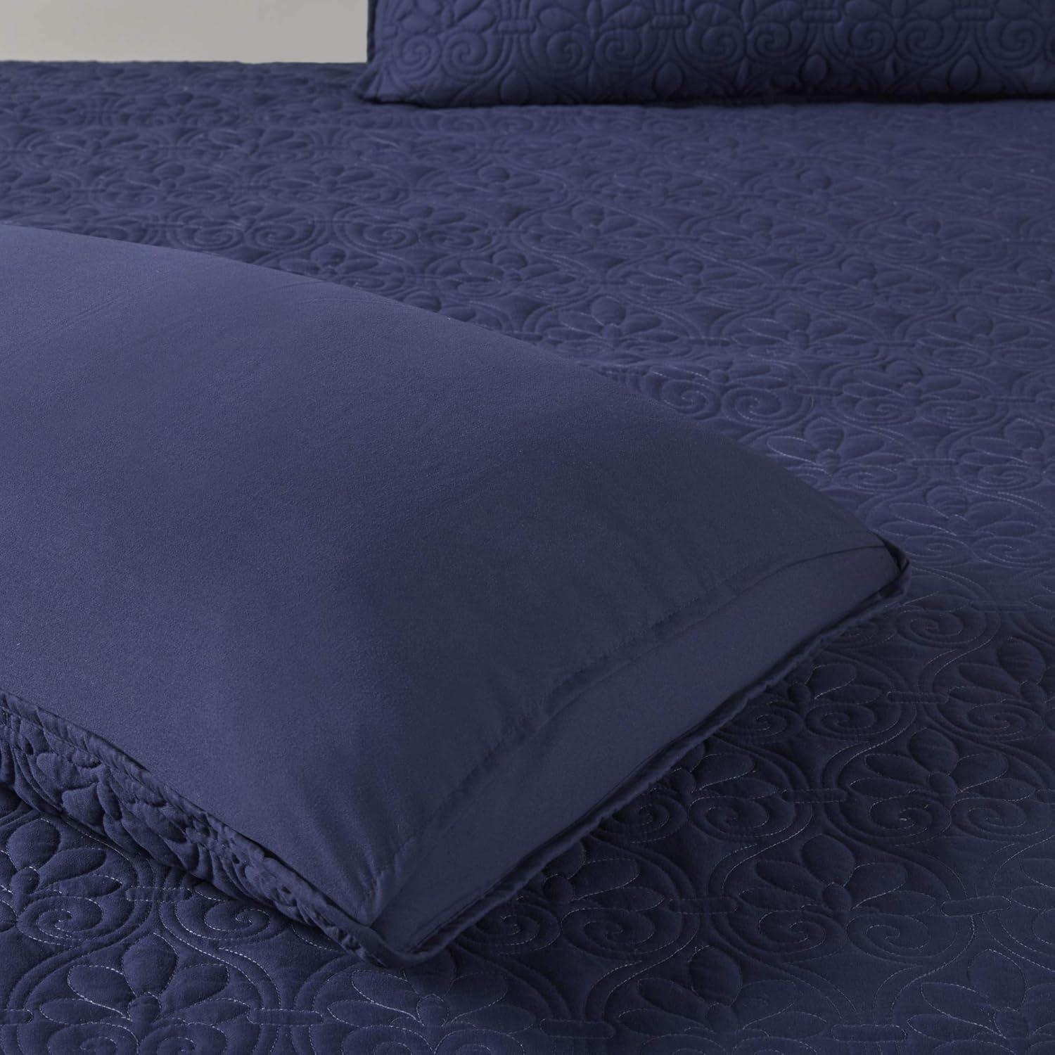 Madison Park Quebec 3 Piece Split Corner Pleated Quilted Bedspread