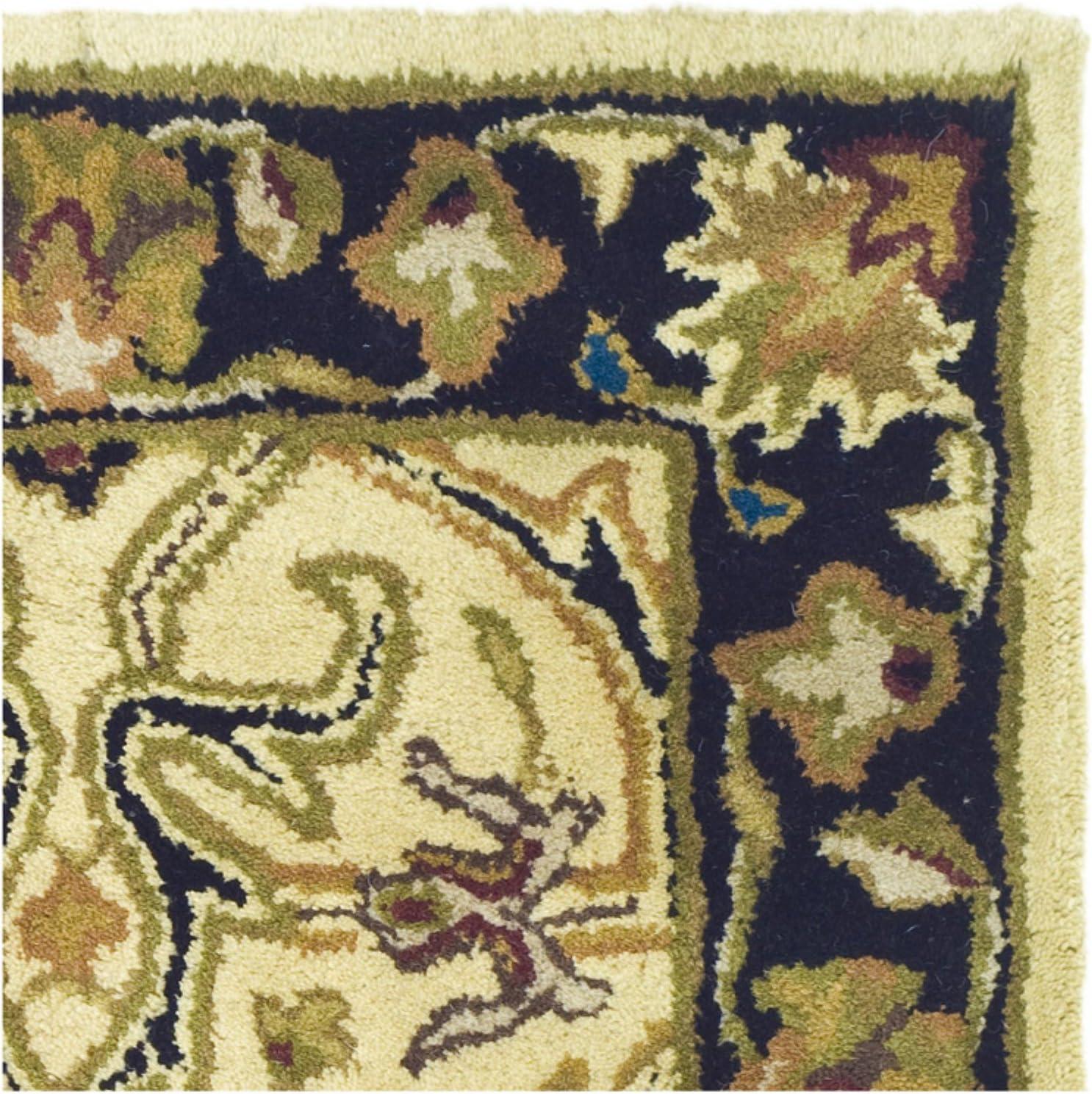 SAFAVIEH Heritage Oslo Traditional Wool Area Rug, Ivory/Black, 5' x 8'