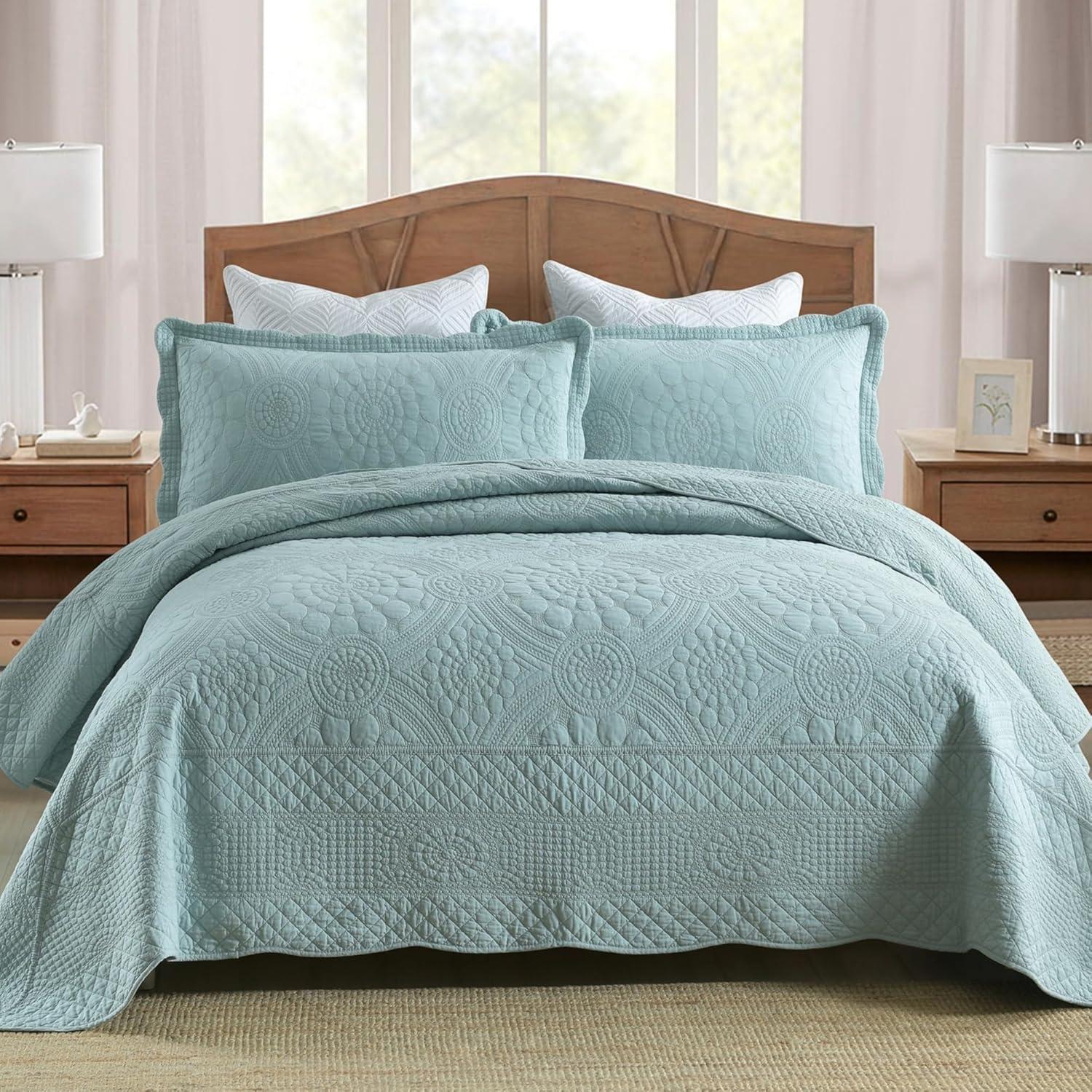 King Medium Green Cotton Quilted Bedspread Set