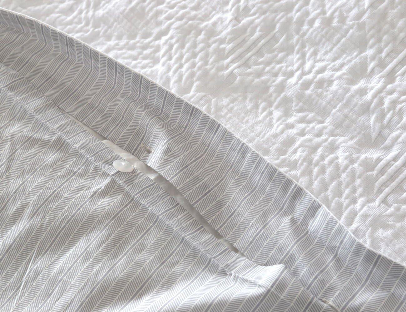 Washed Cotton Jacquard Reversible 3 Piece White Duvet Cover Set