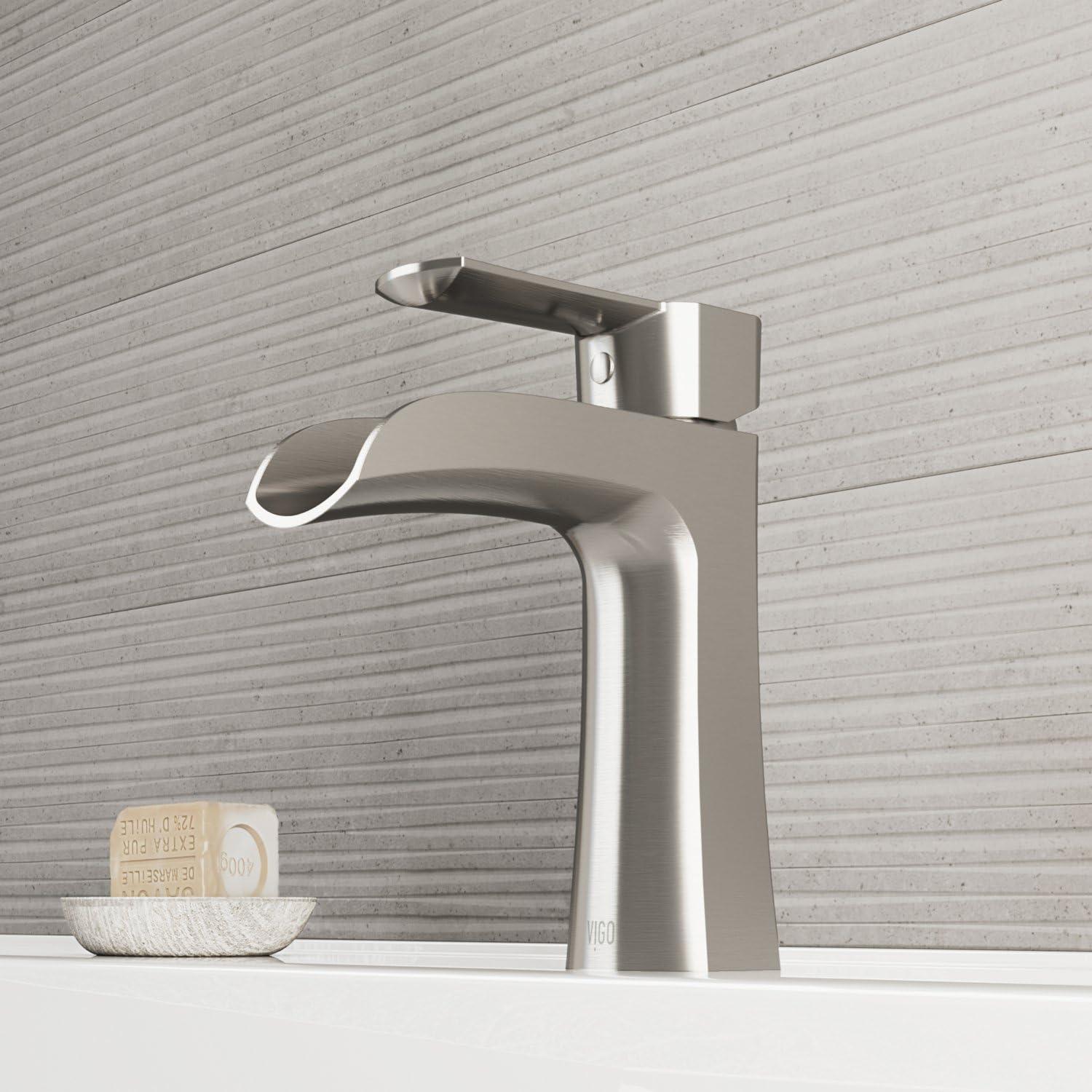 Paloma Single Hole Bathroom Faucet