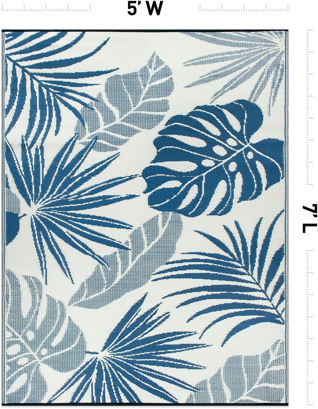 Blue Floral Reversible Synthetic 5' x 7' Outdoor Rug