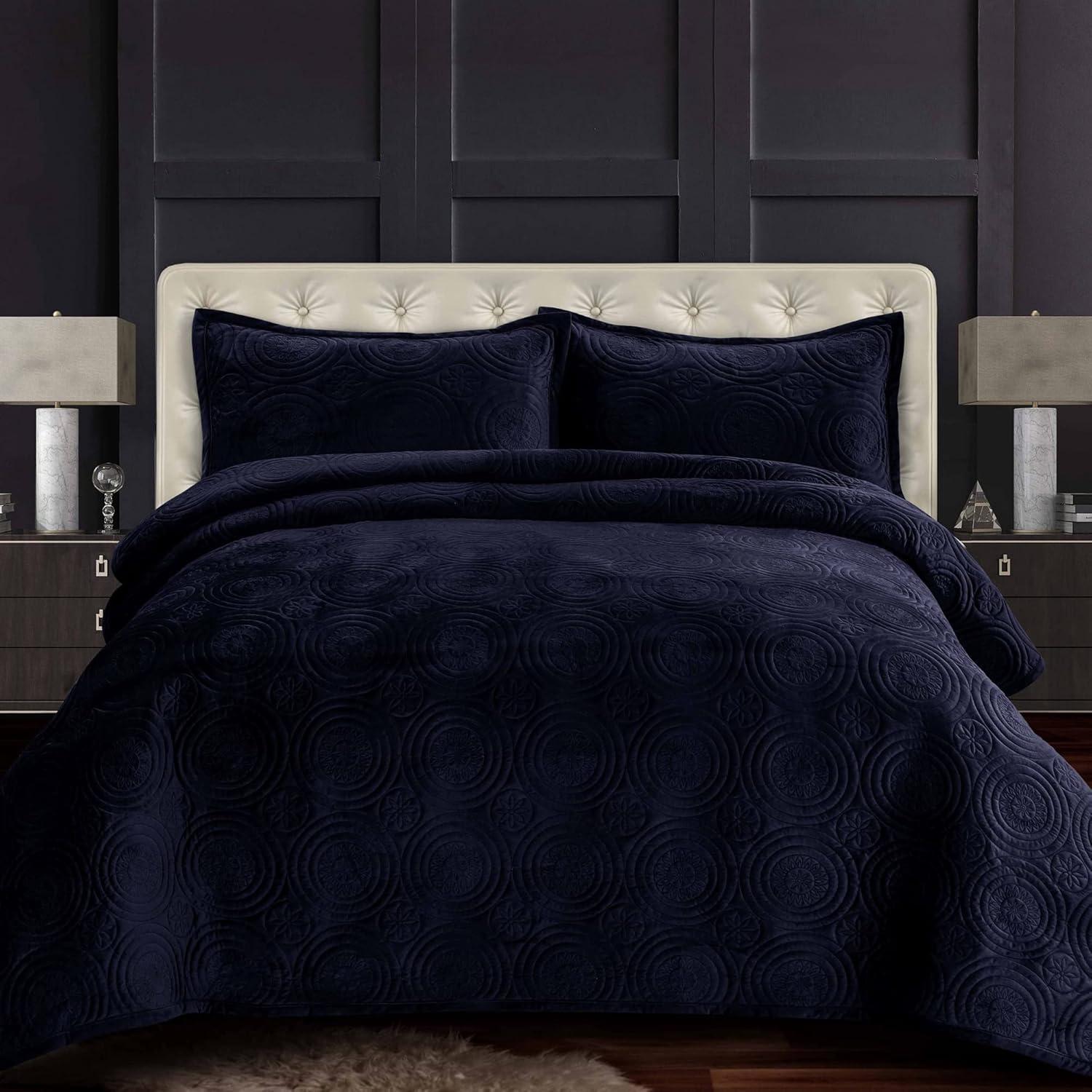 Indigo Twin Velvet Reversible Quilt Set