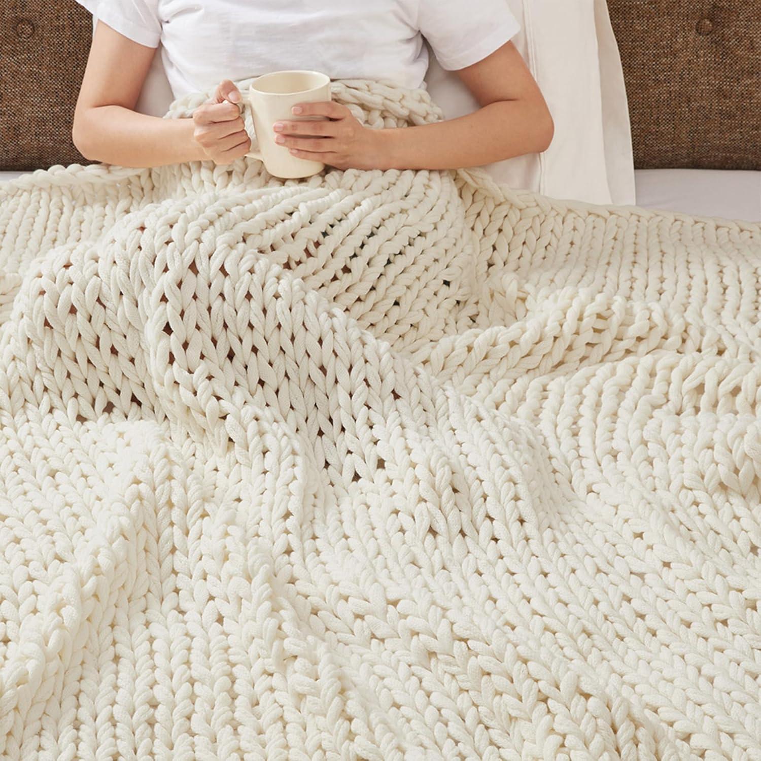 Kelly Clarkson Home Madison Hand Made Chunky Double Knit Throw Blanket