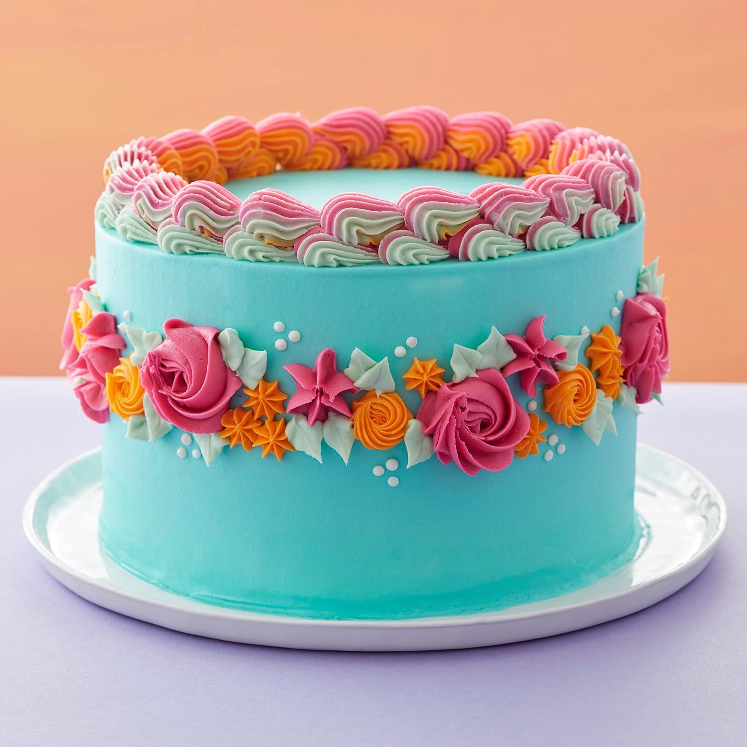 Wilton Decorating Essentials Kit - Pipe Any Kind of Design on Cakes, Cookies and Cupcakes with Buttercream Icing, The Essential Kit for Any Dessert Decorator, 33-Piece
