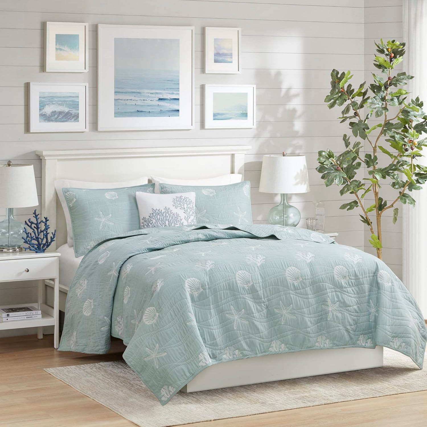 Harbor House Seaside 4 Piece Coverlet Set, Full/Queen, Dusty Blue