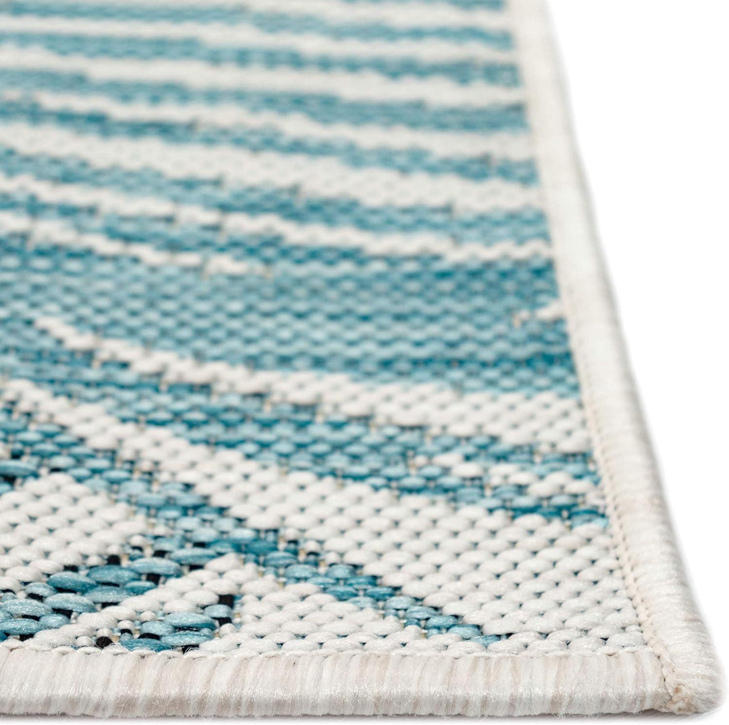 Liora Manne Carmel  Indoor/Outdoor Rug  Aqua..